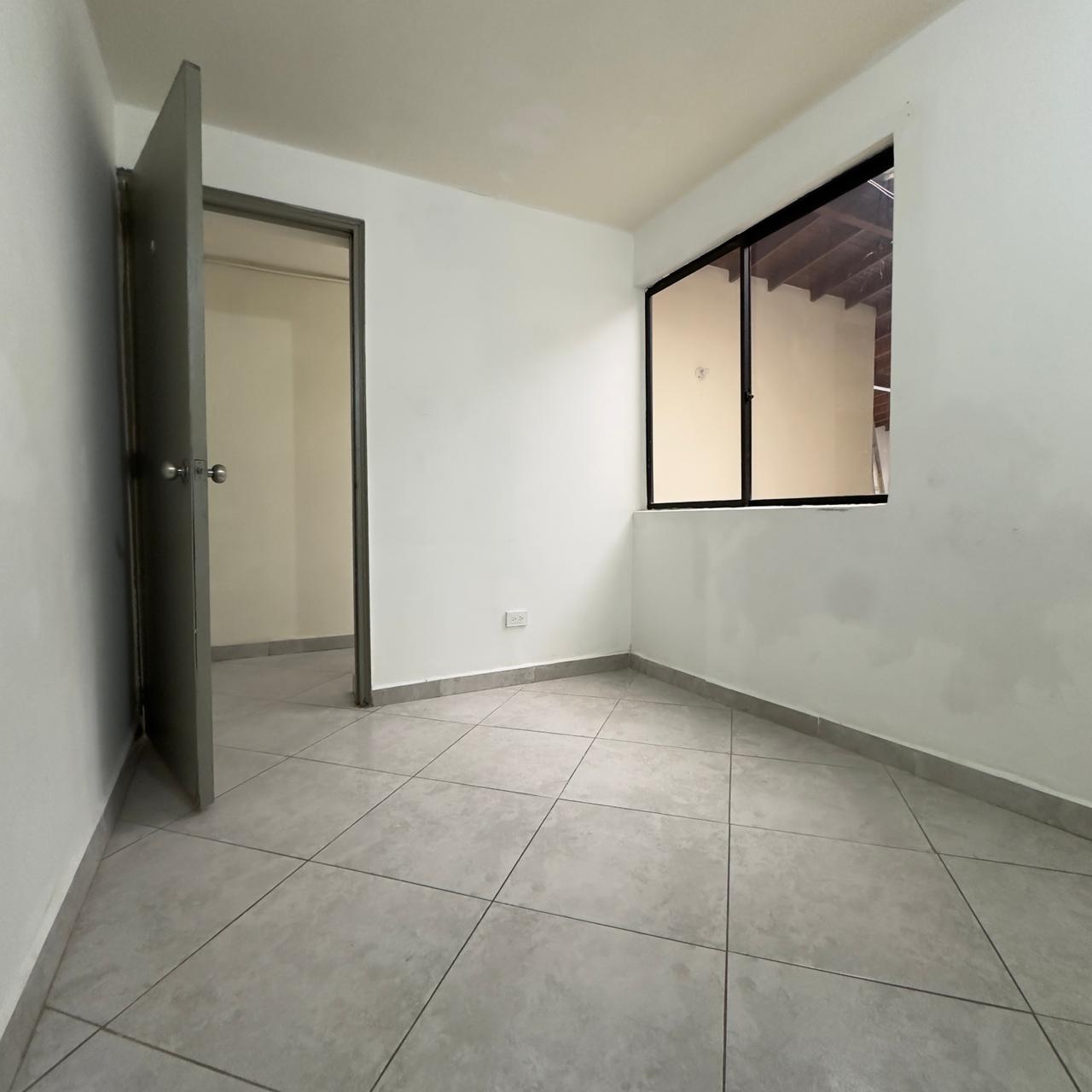ARRIENDO CASA EN SANTA LUCIA