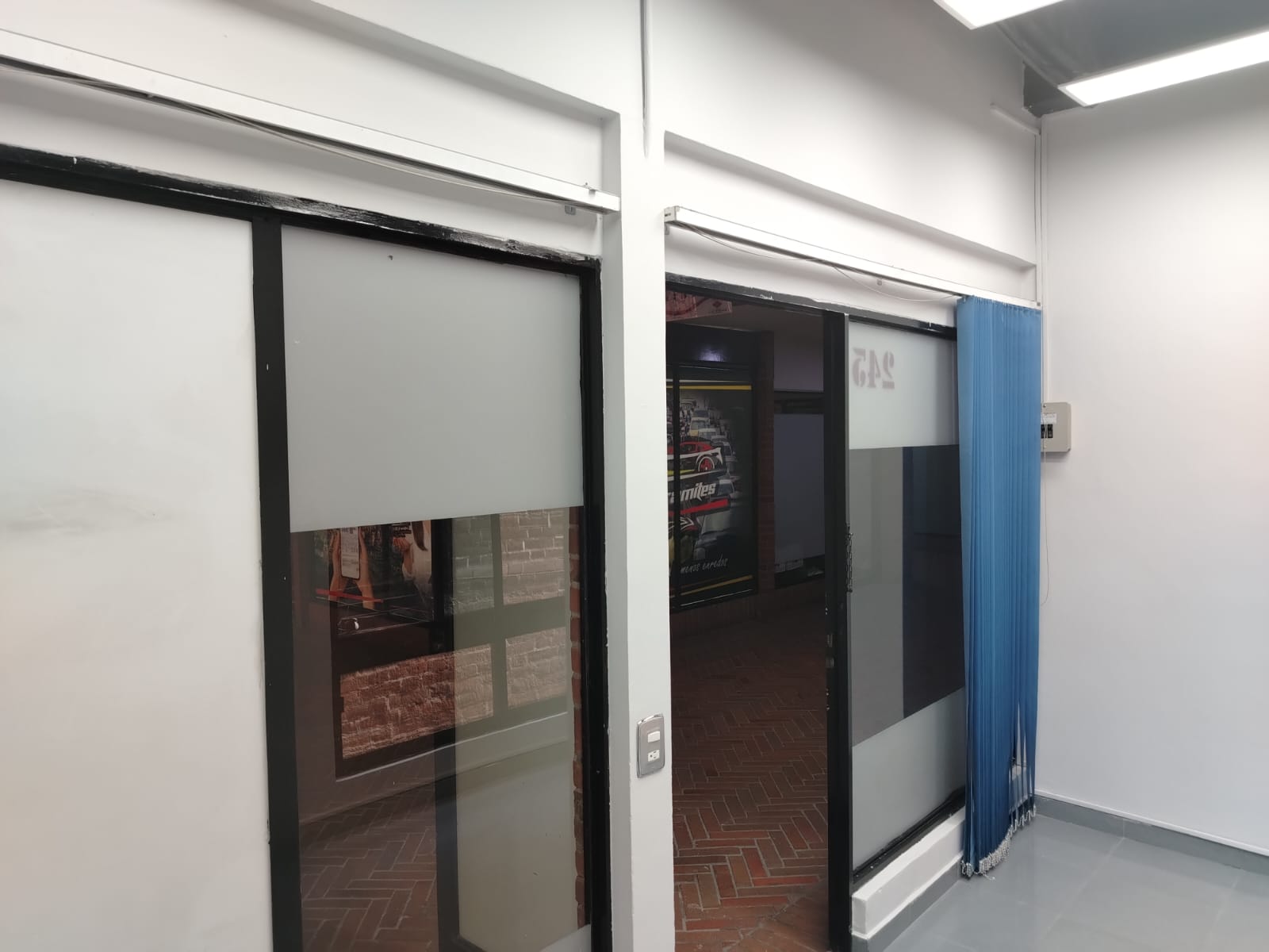 ARRIENDO OFICINA EN EL POBLADO