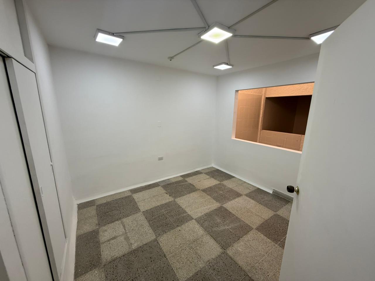 ARRIENDO CASA EN EL VELÓDROMO