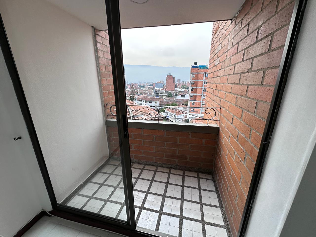 ARRIENDO APARTAMENTO EN SIMON BOLIVAR LAURELES