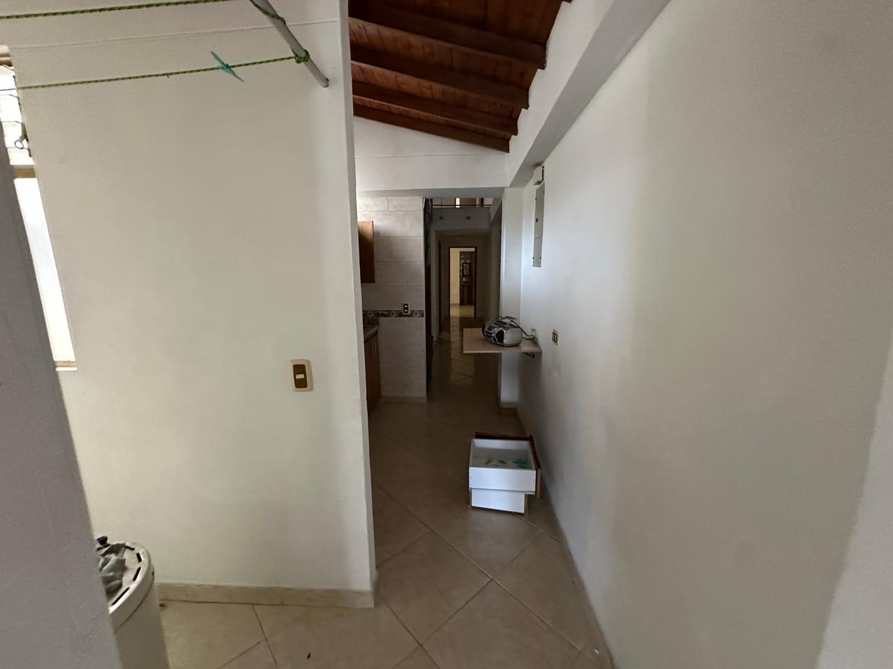 ARRIENDO APARTAMENTO DUPLEX EN EL VELODROMO