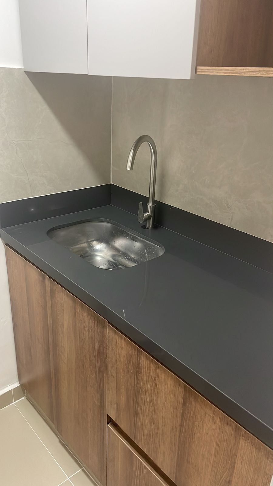 ARRIENDO LOCAL EN EL POBLADO.