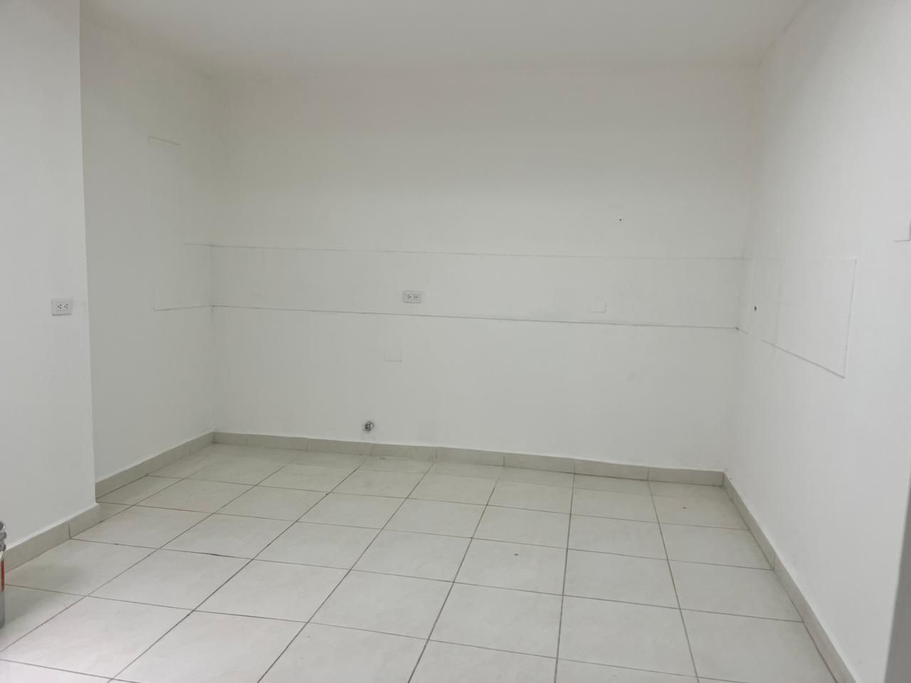 ARRIENDO OFICINA EN LA CASTELLANA