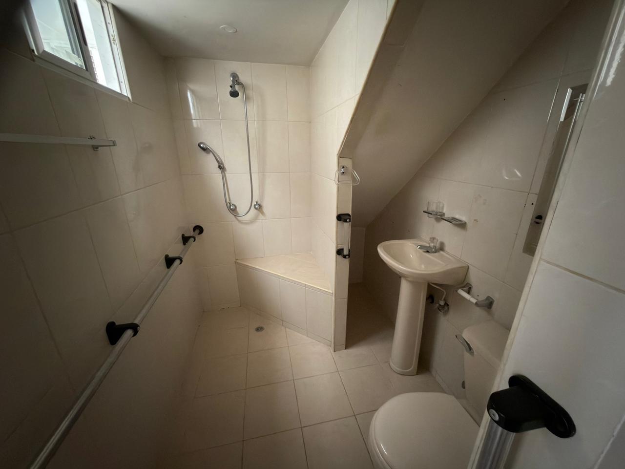 ARRIENDO CASA COMERCIAL EN BELEN LA GLORIA