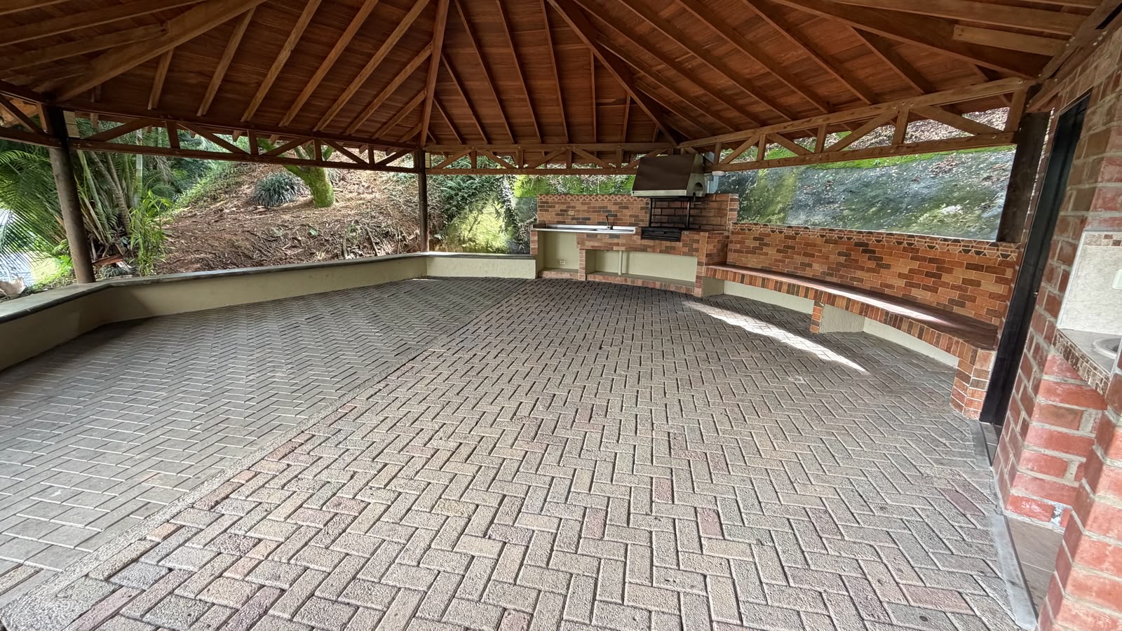 VENDO APARTAMENTO EN SANTA MONICA