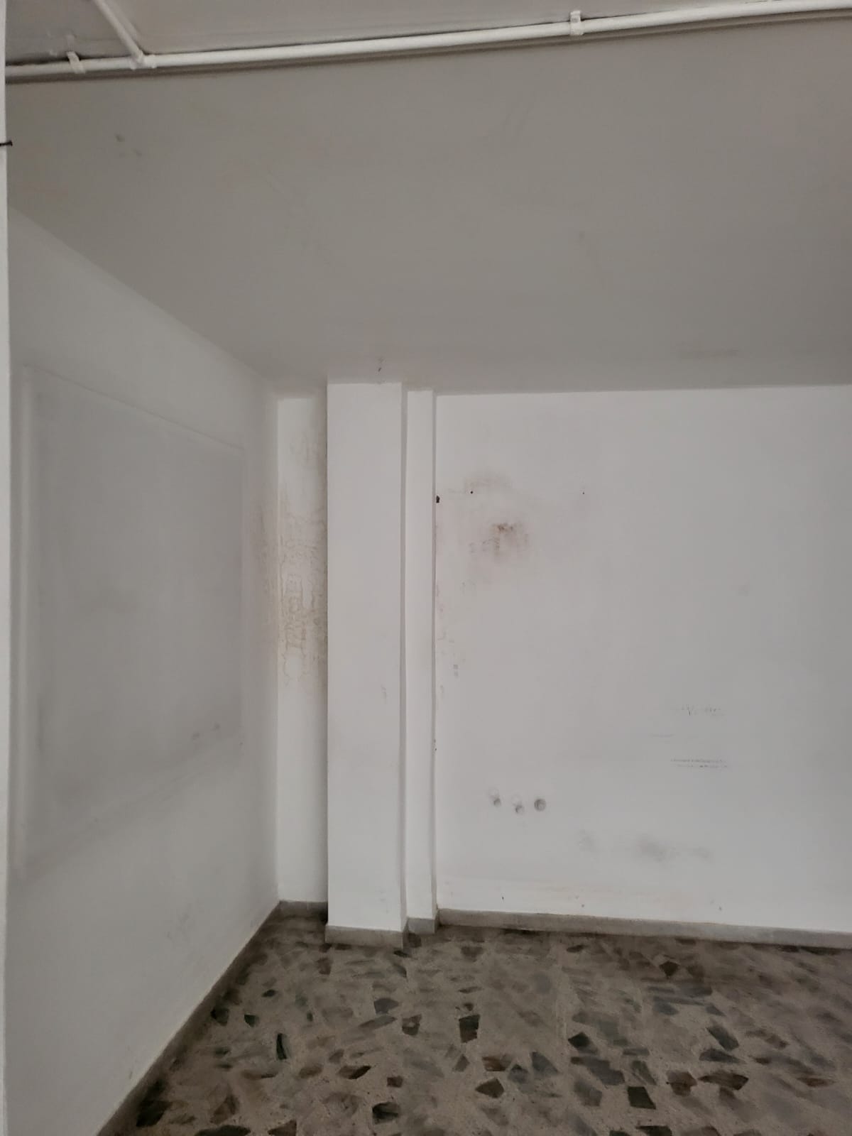 ARRIENDO CASA COMERCIAL EN LA AMERICA