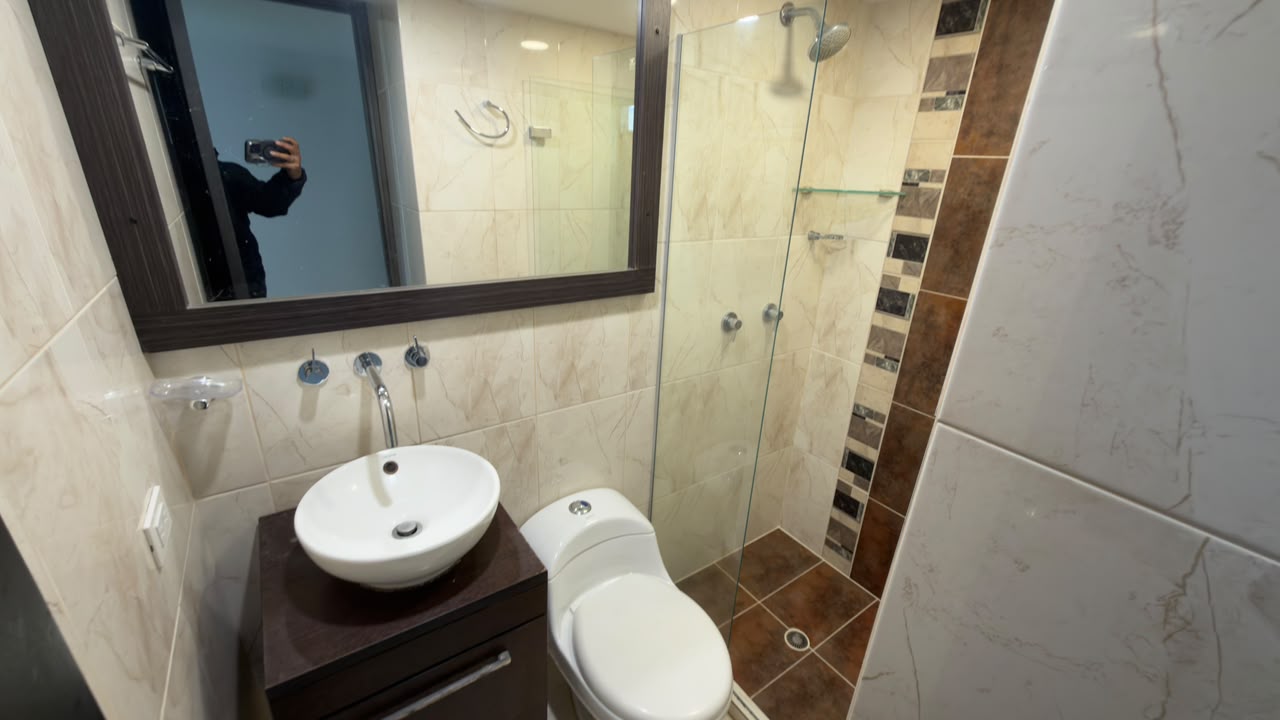 ARRIENDO APARTAMENTO EN LA LOMA DE LOS BERNAL