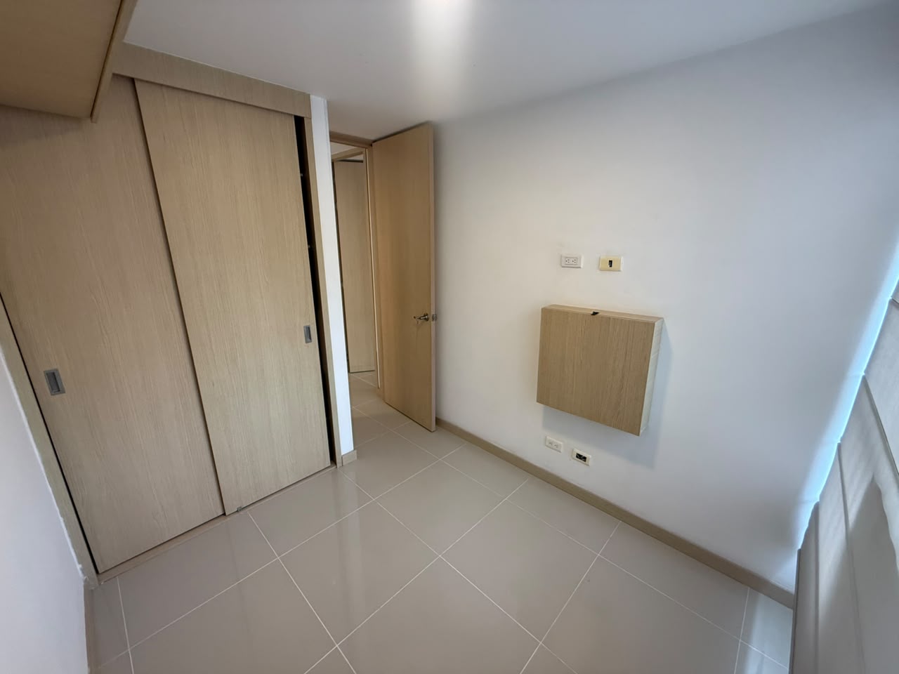 ARRIENDO APARTAMENTO EN LA LOMA DEL INDIO