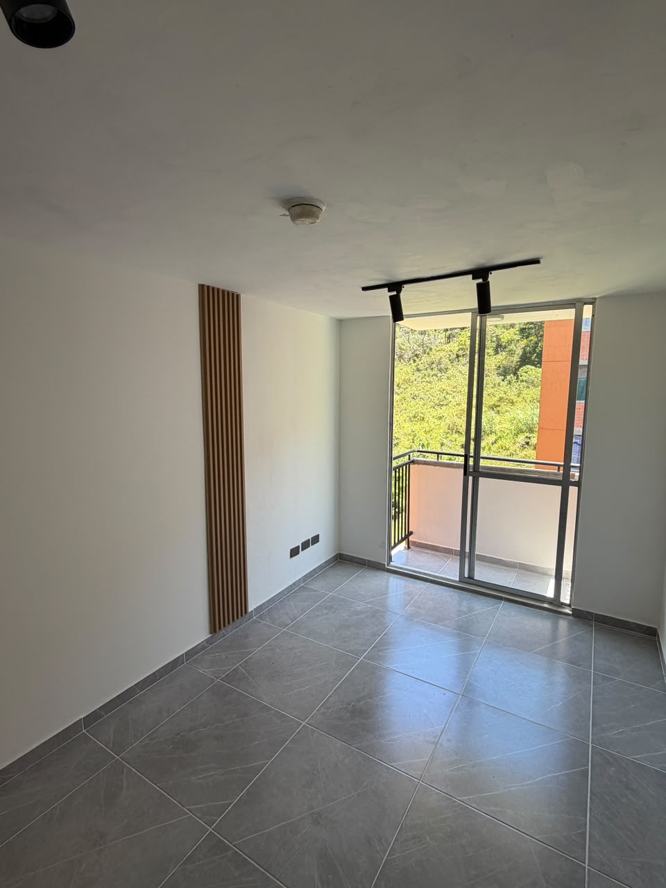VENDO APARTAMENTO EN ROBLEDO LA  AURORA