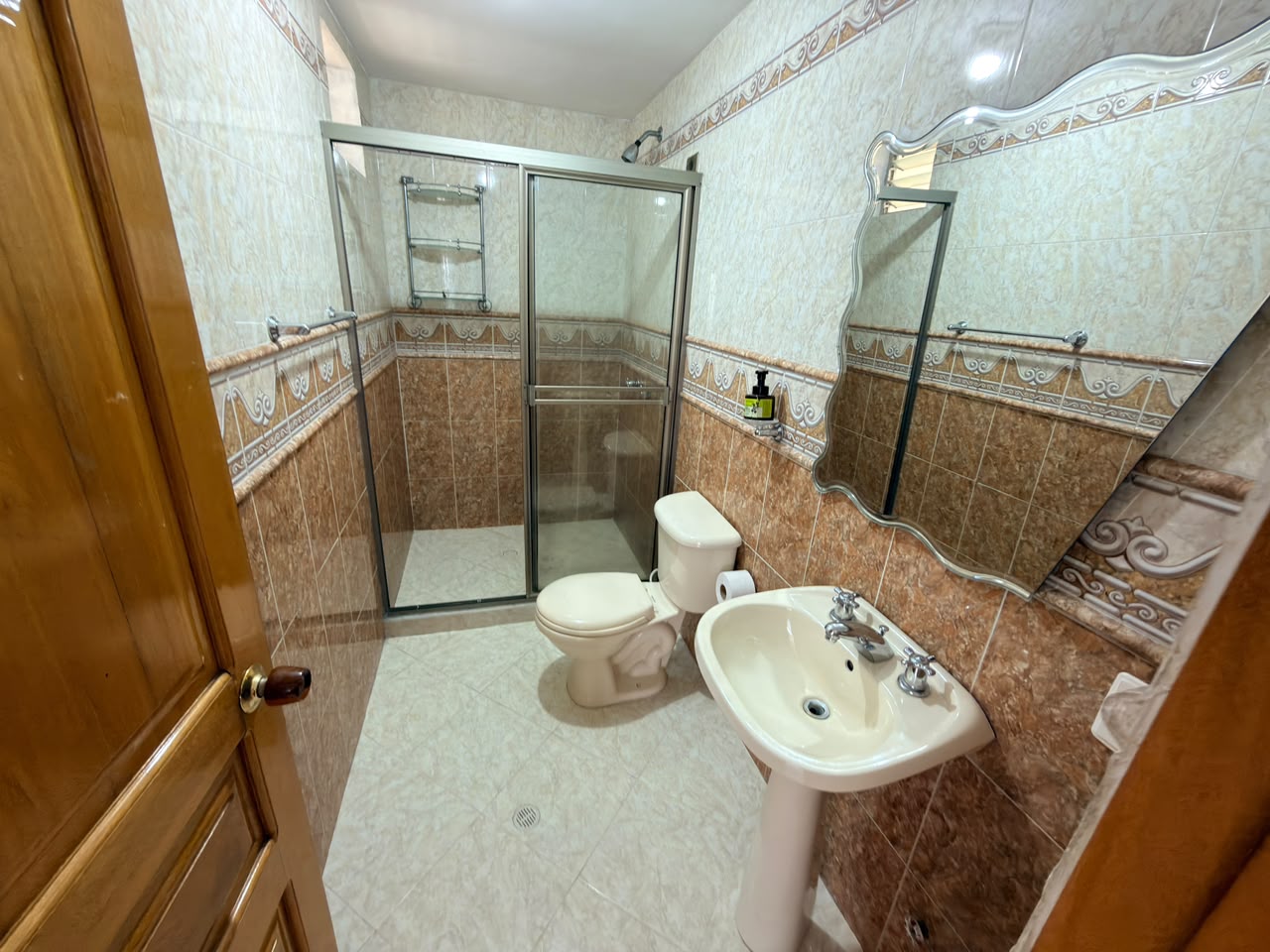 ARRIENDO APARTAMENTO DUPLEX EN EL VELODROMO