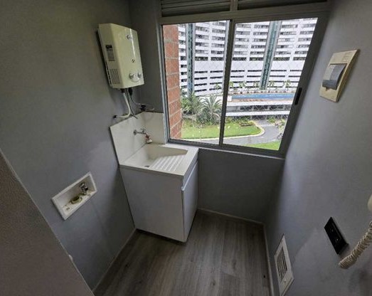 VENDO APARTAMENTO EN LA LOMA DEL INDIO