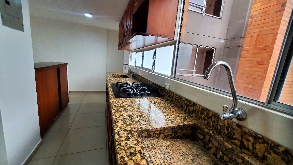 Arriendo apartamento los colores
