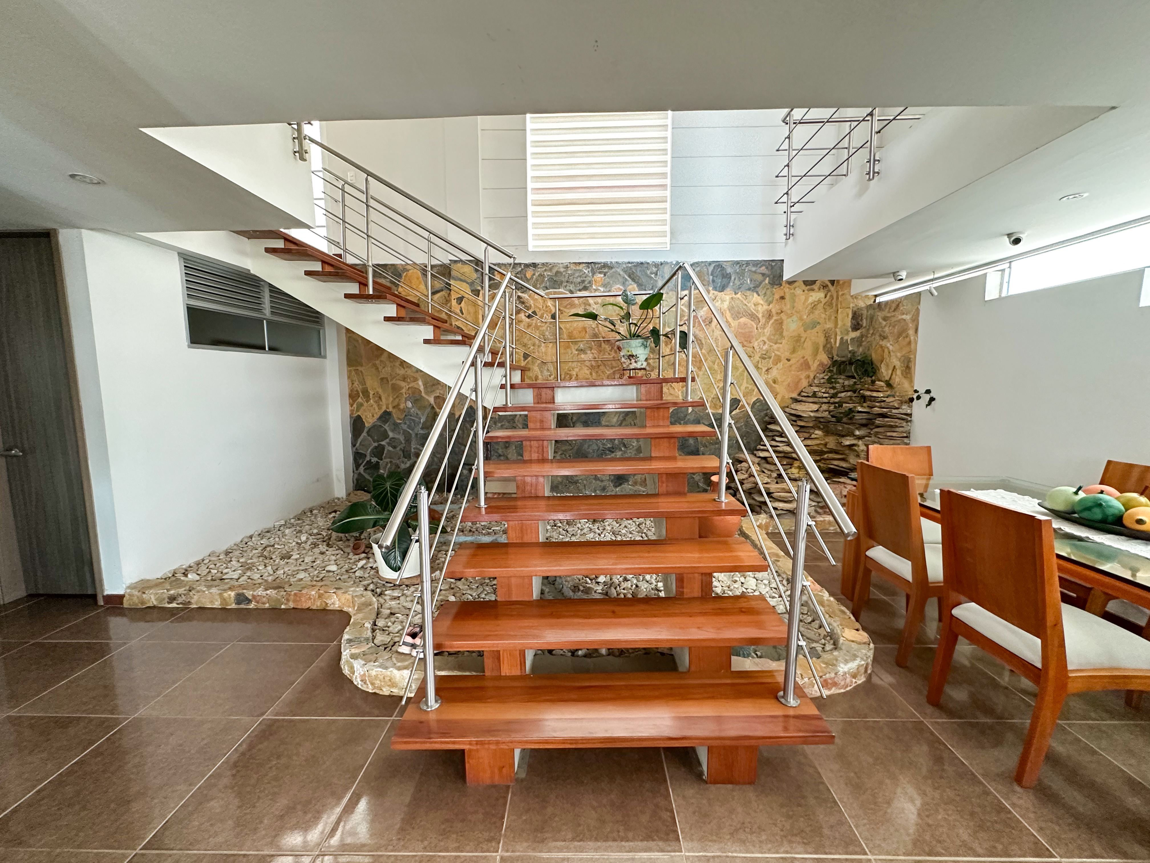 Imagen de Se vende casa en alta pradera 