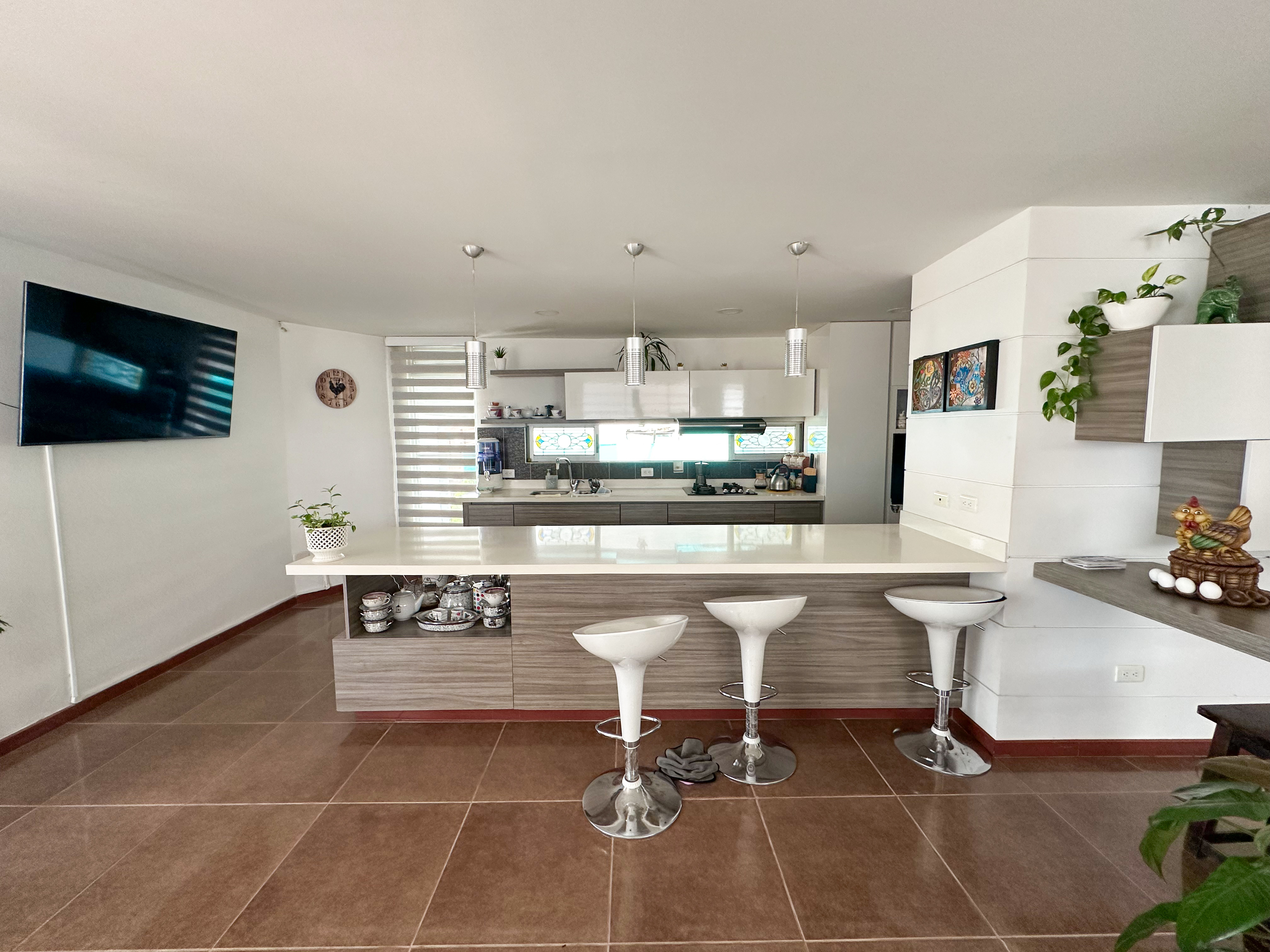 Se vende casa en alta pradera 