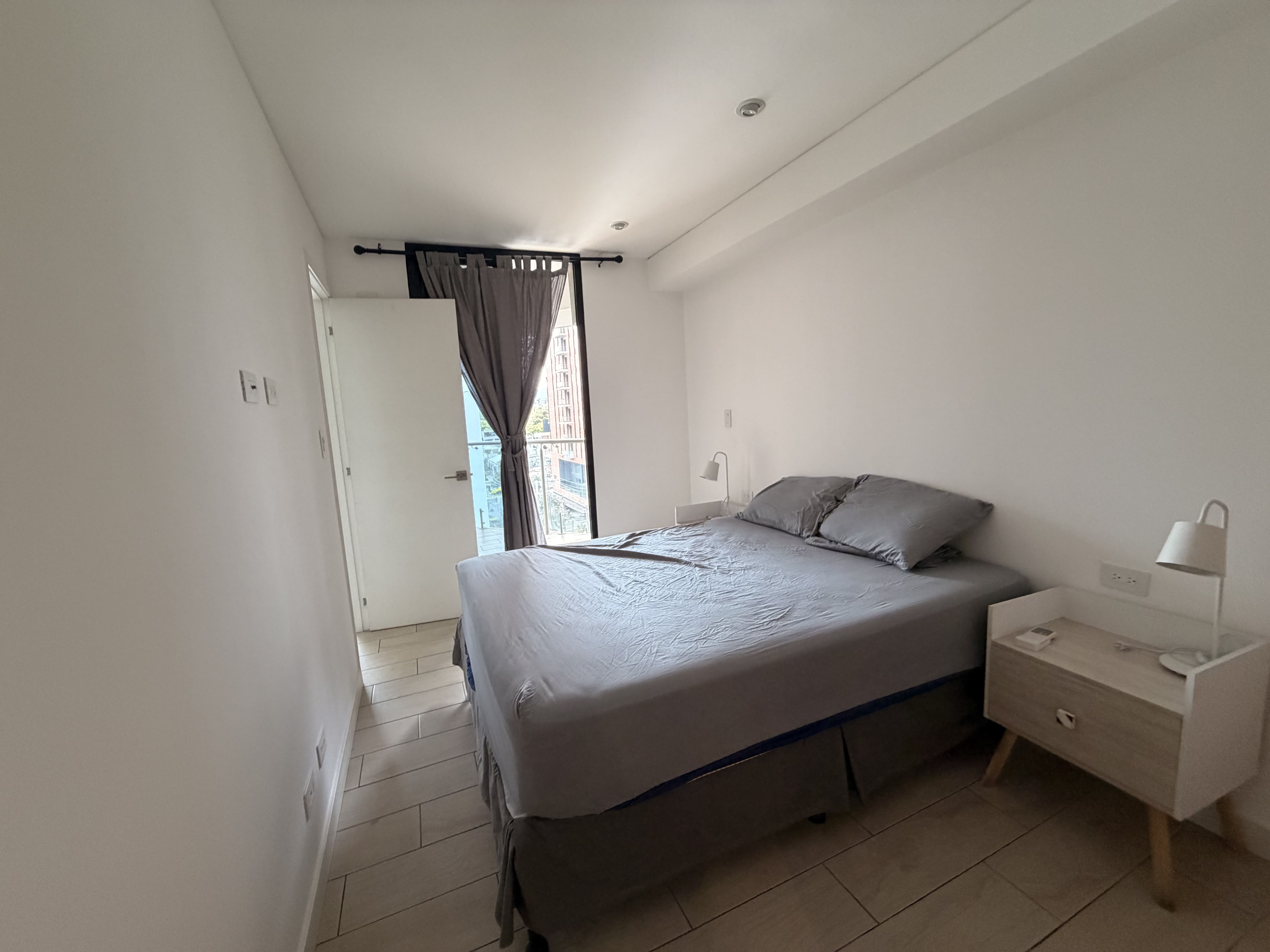 Apartamento en Alquiler Edificio Quo, zona 4 - Miniatura 8