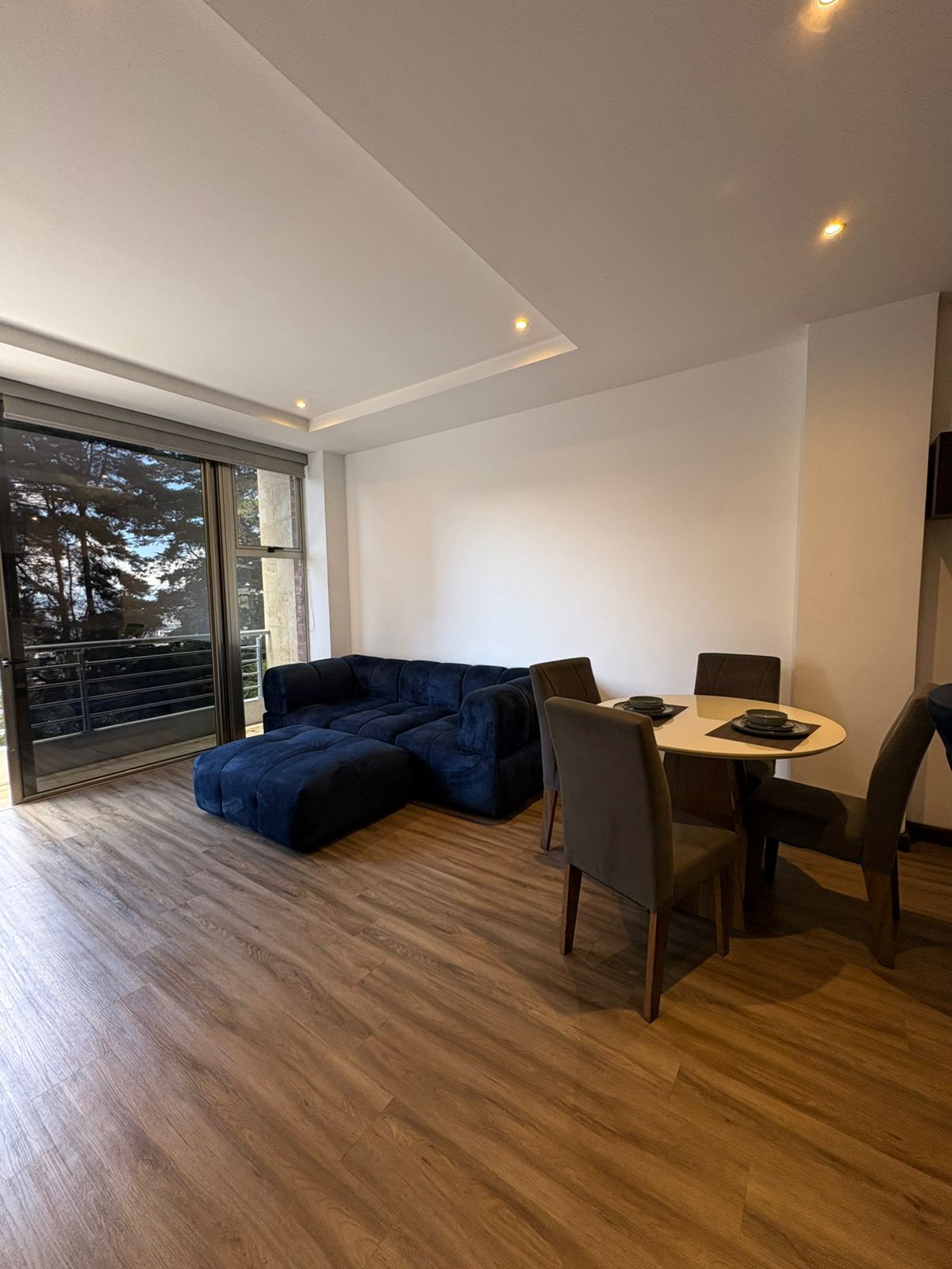 Apartamento en Alquiler / Venta Edificio Mirabella, Km. 9.5 CES - Image 1