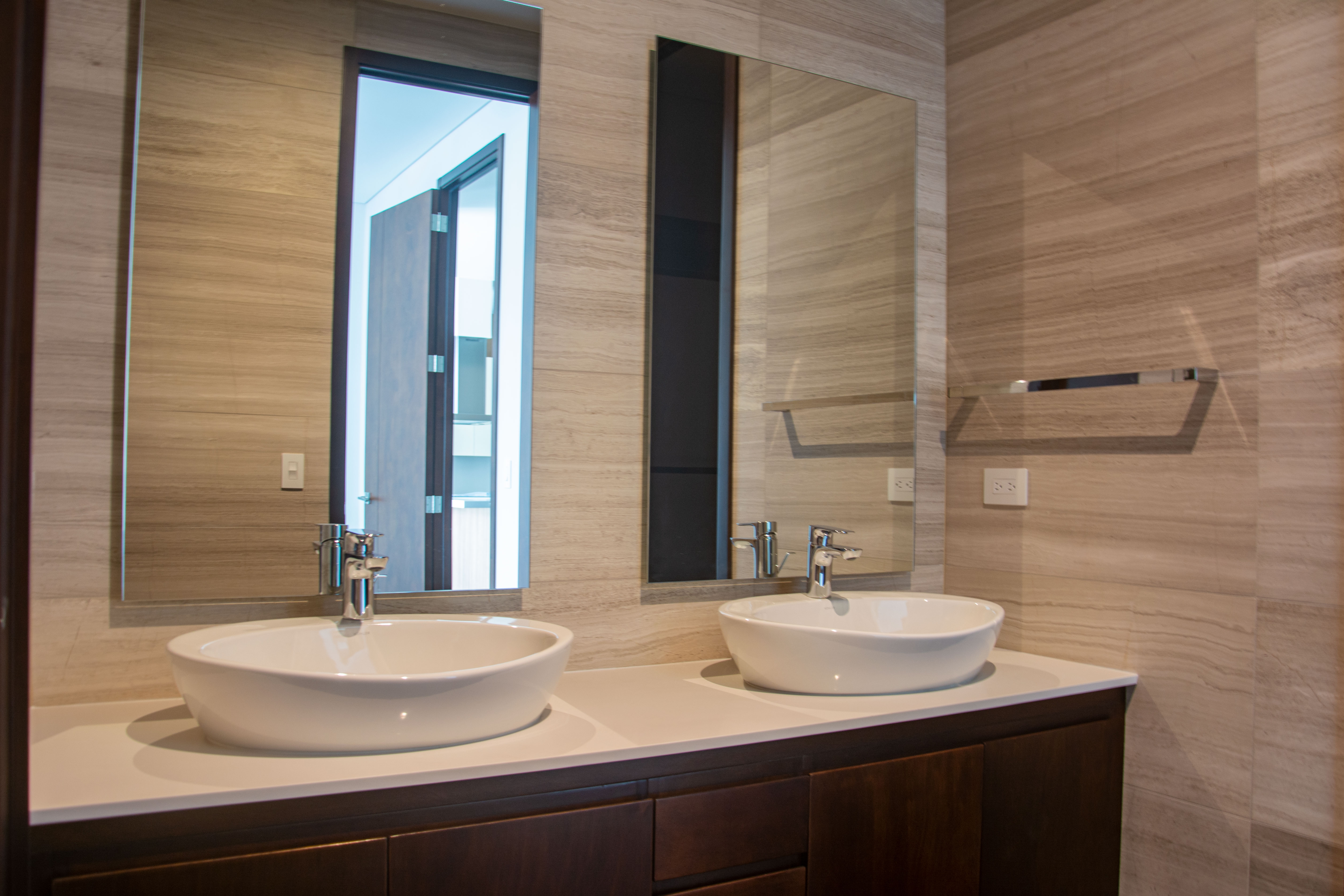 Apartamento en Venta / Alquiler Edificio ECHO, zona 14 - Miniatura 3