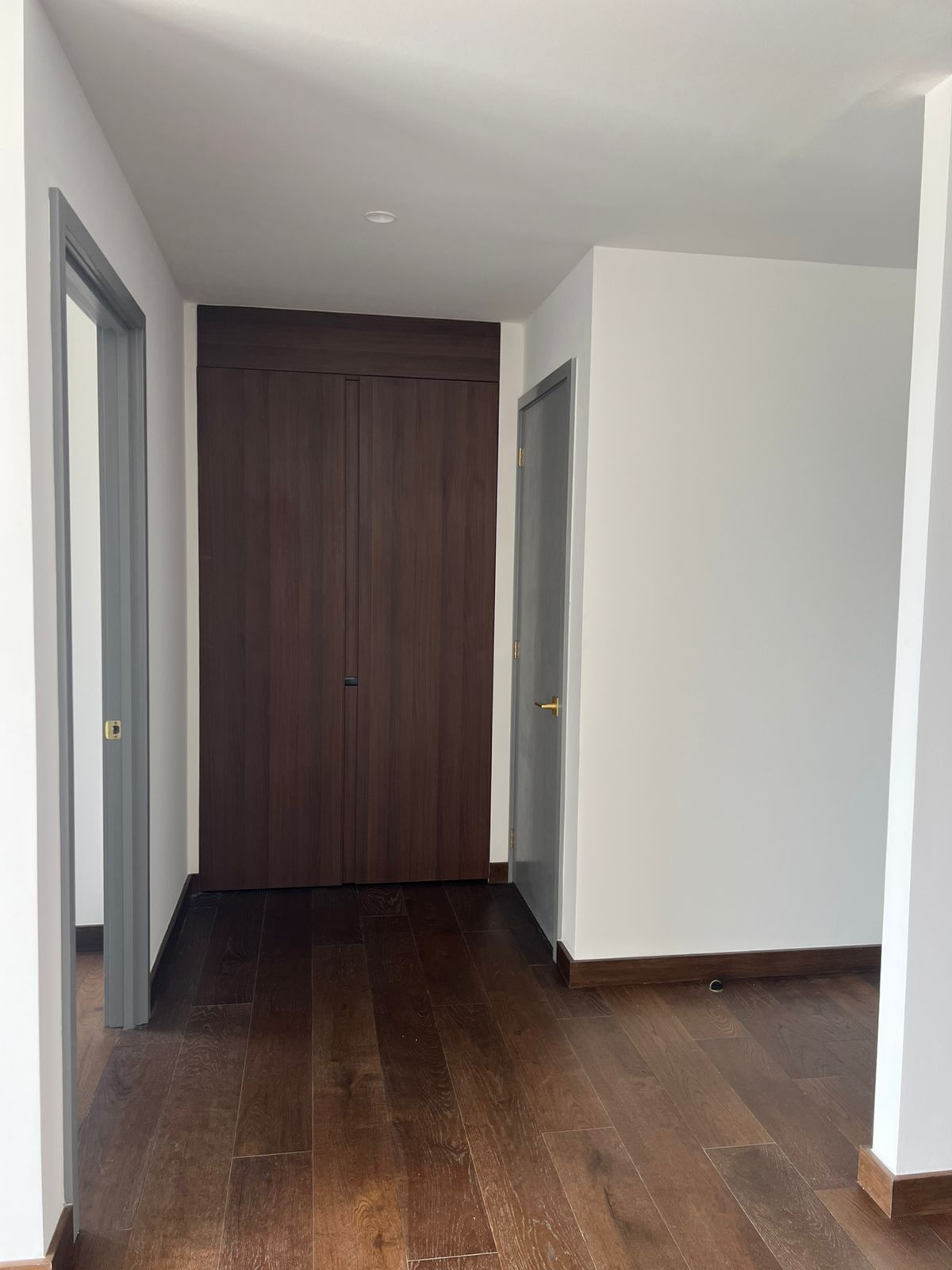 Apartamento en Alquiler Edificio Atarah, zona 10 - Image 4