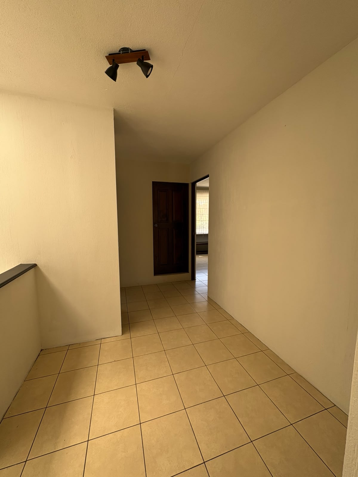 Casa en Alquiler Jardines de San Isidro, zona 16 - Miniatura 8