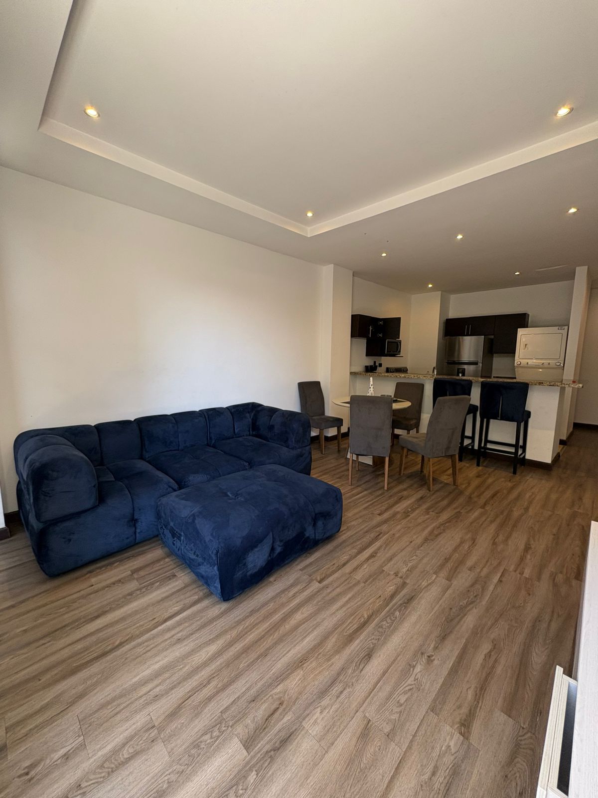 Apartamento en Alquiler / Venta Edificio Mirabella, Km. 9.5 CES - Image 3