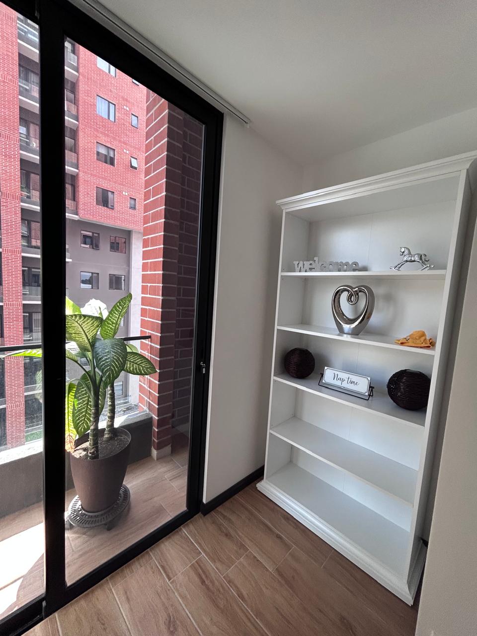 Apartamento en Alquiler Edificio Essenza, zona 13 - Miniatura 18
