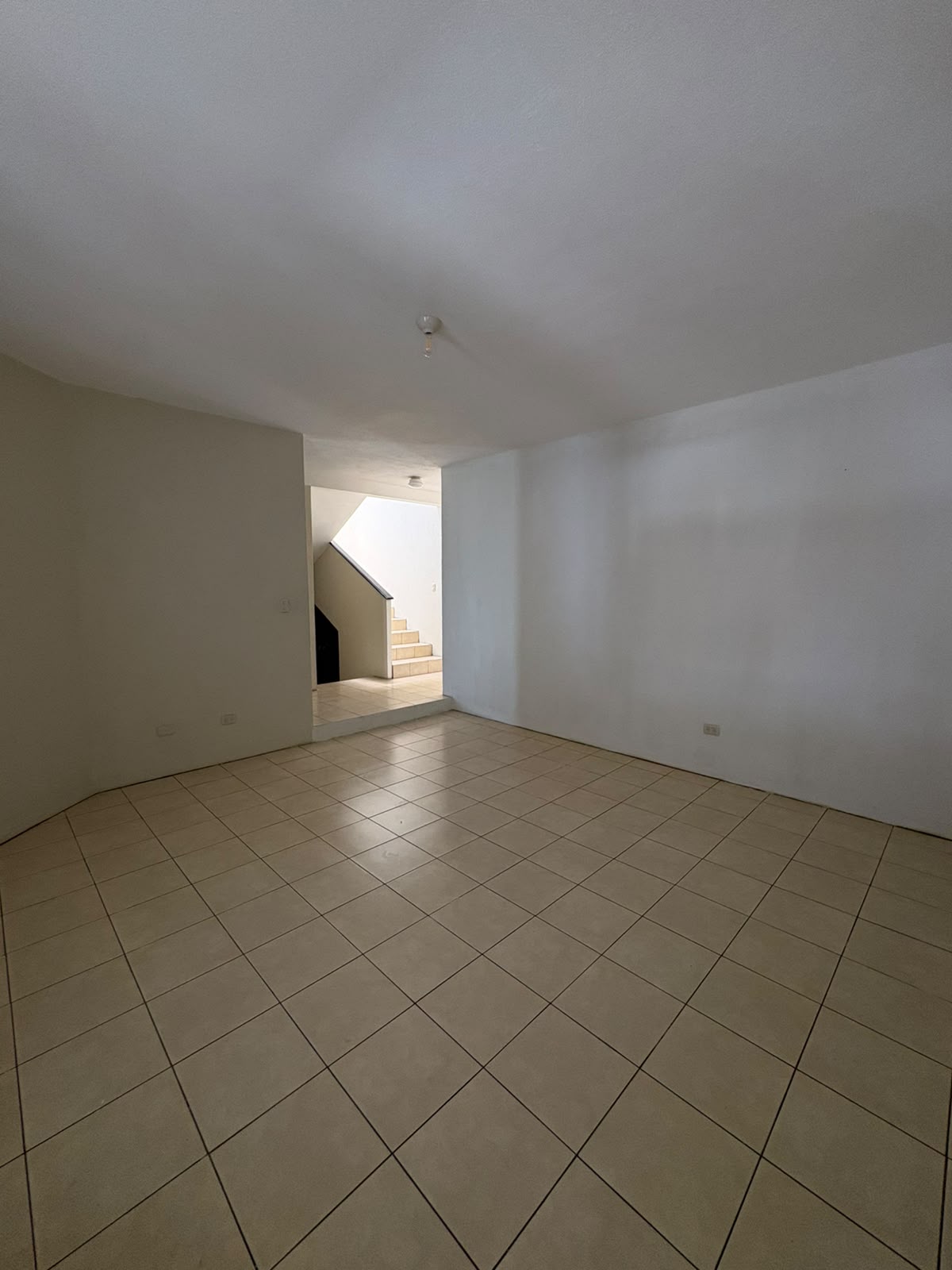 Casa en Alquiler Jardines de San Isidro, zona 16 - Miniatura 25