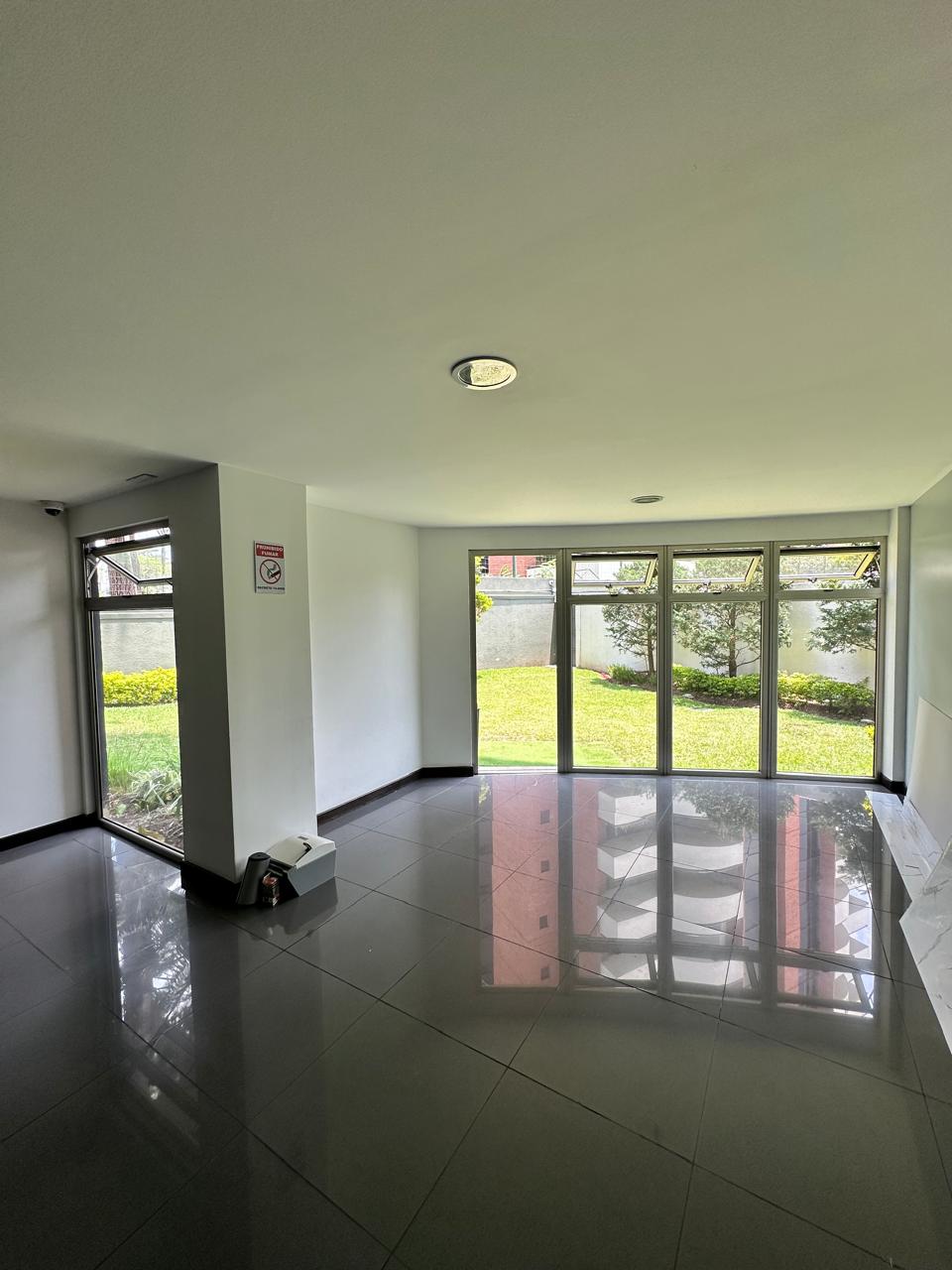 Apartamento en Alquiler Edificio Attica II, zona 14 - Miniatura 25
