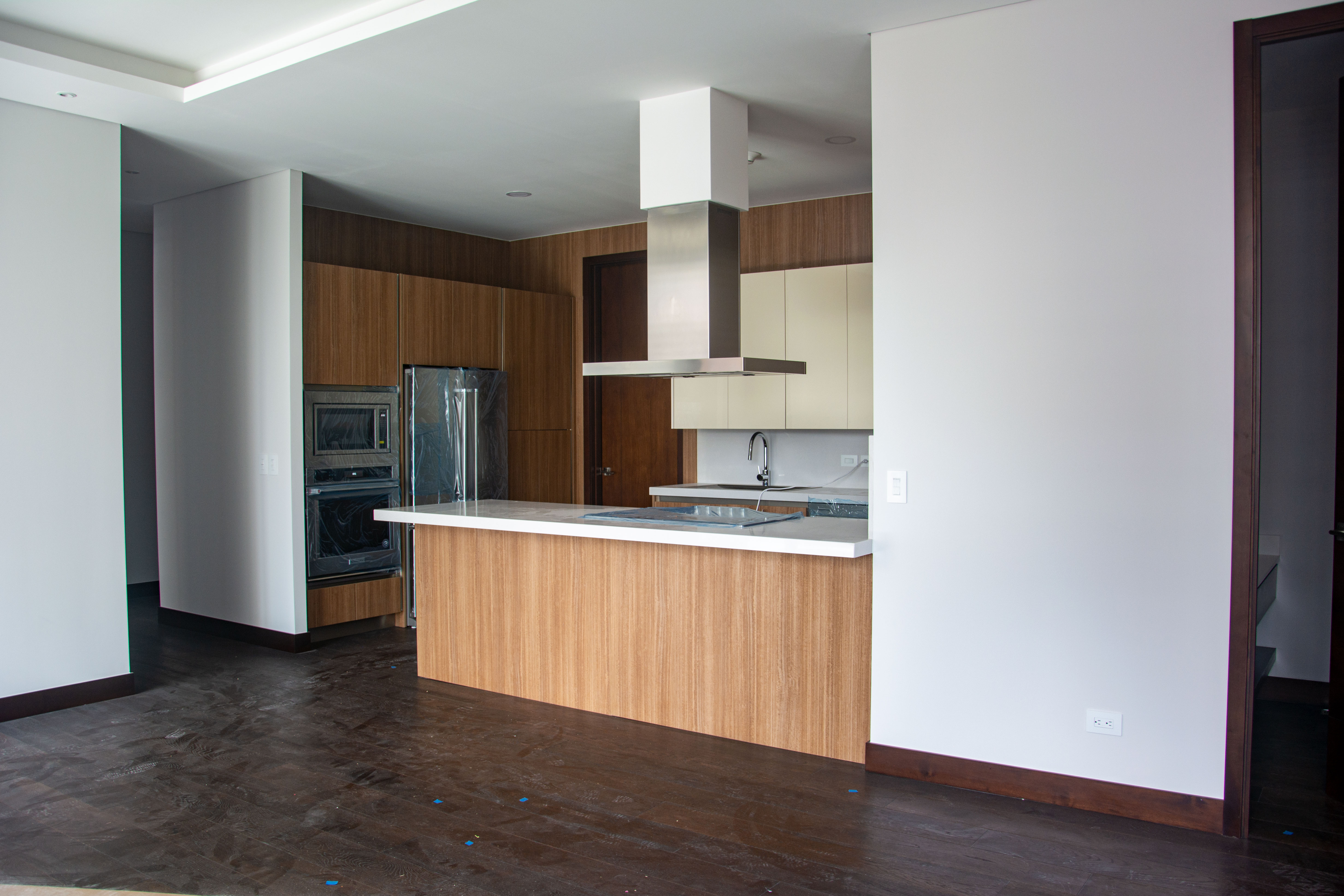 Apartamento en Venta / Alquiler Edificio ECHO, zona 14 - Image 1