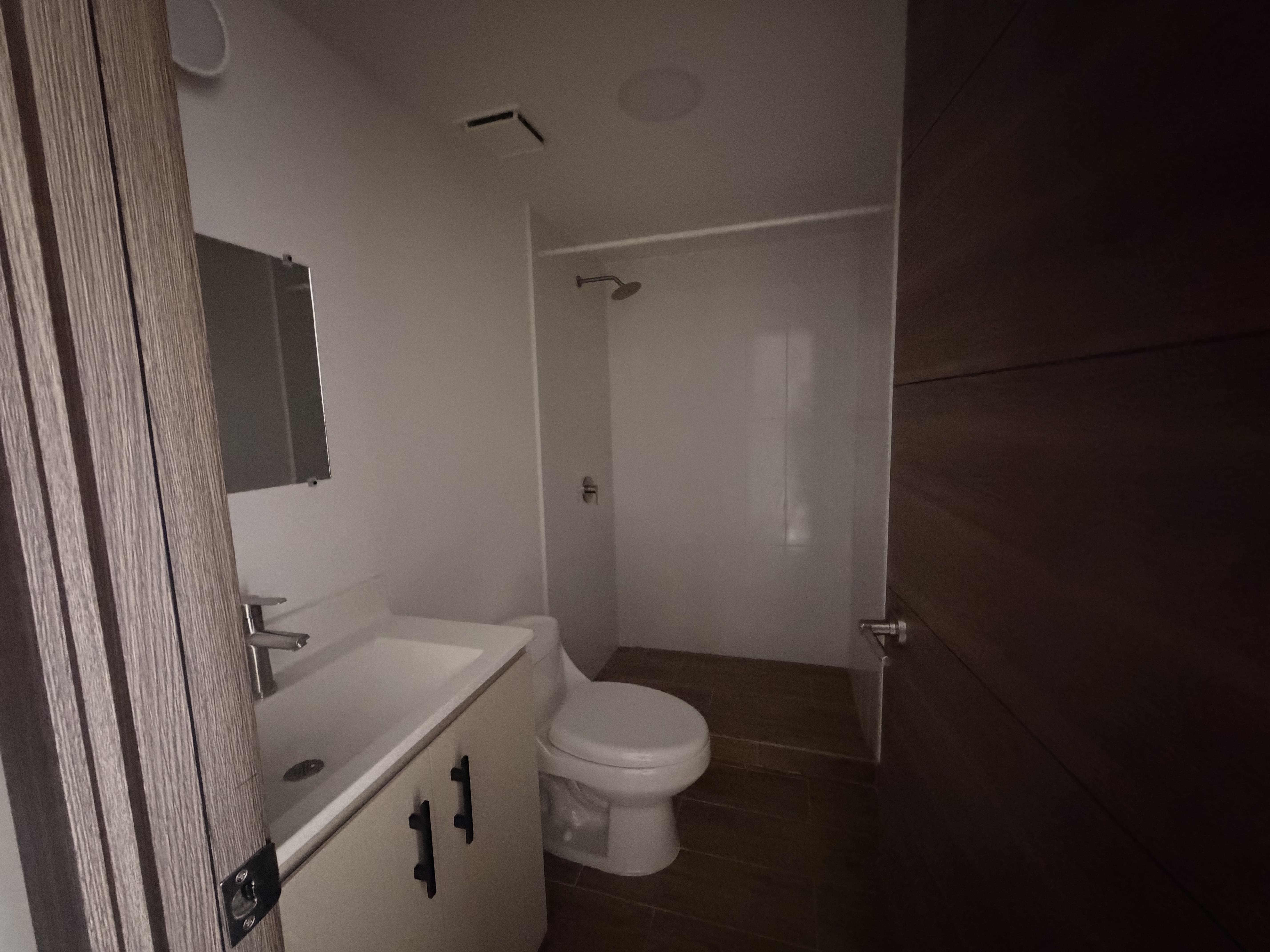 Apartamento en Alquiler Edificio Modra, zona 4 - Miniatura 7