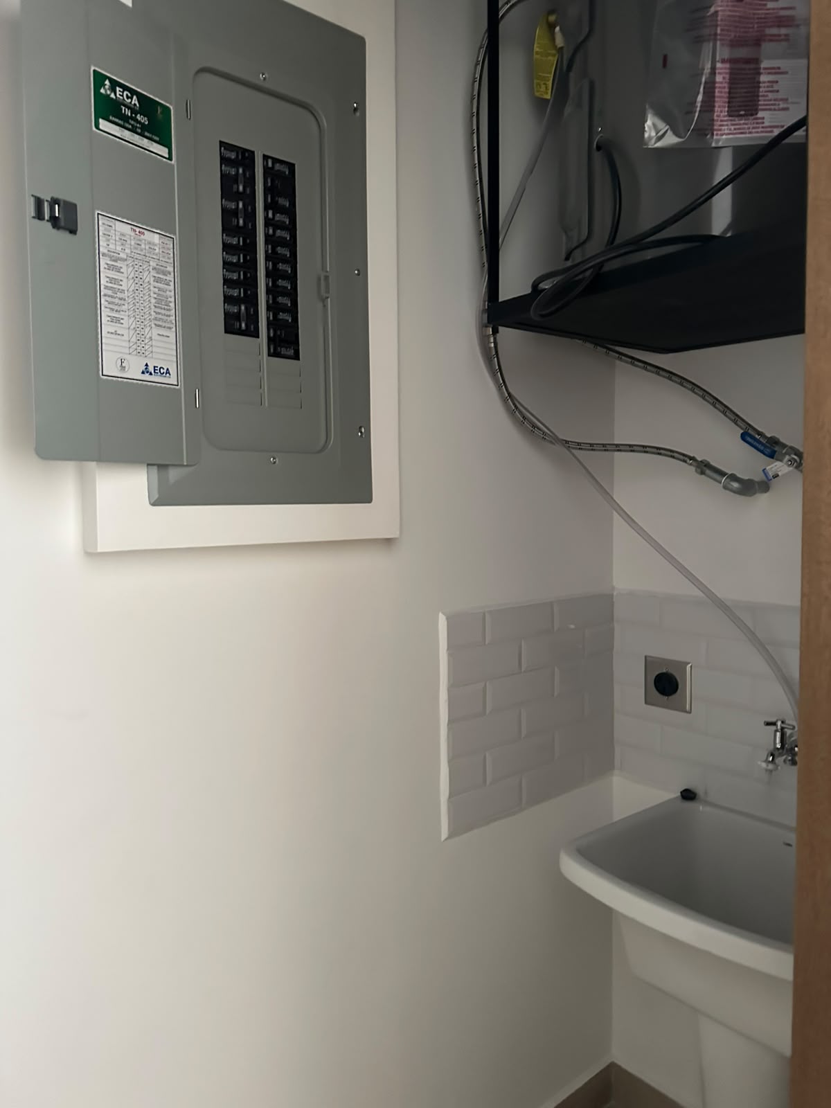 Apartamento en Alquiler Edificio Ferré Diez, zona 10 - Miniatura 7