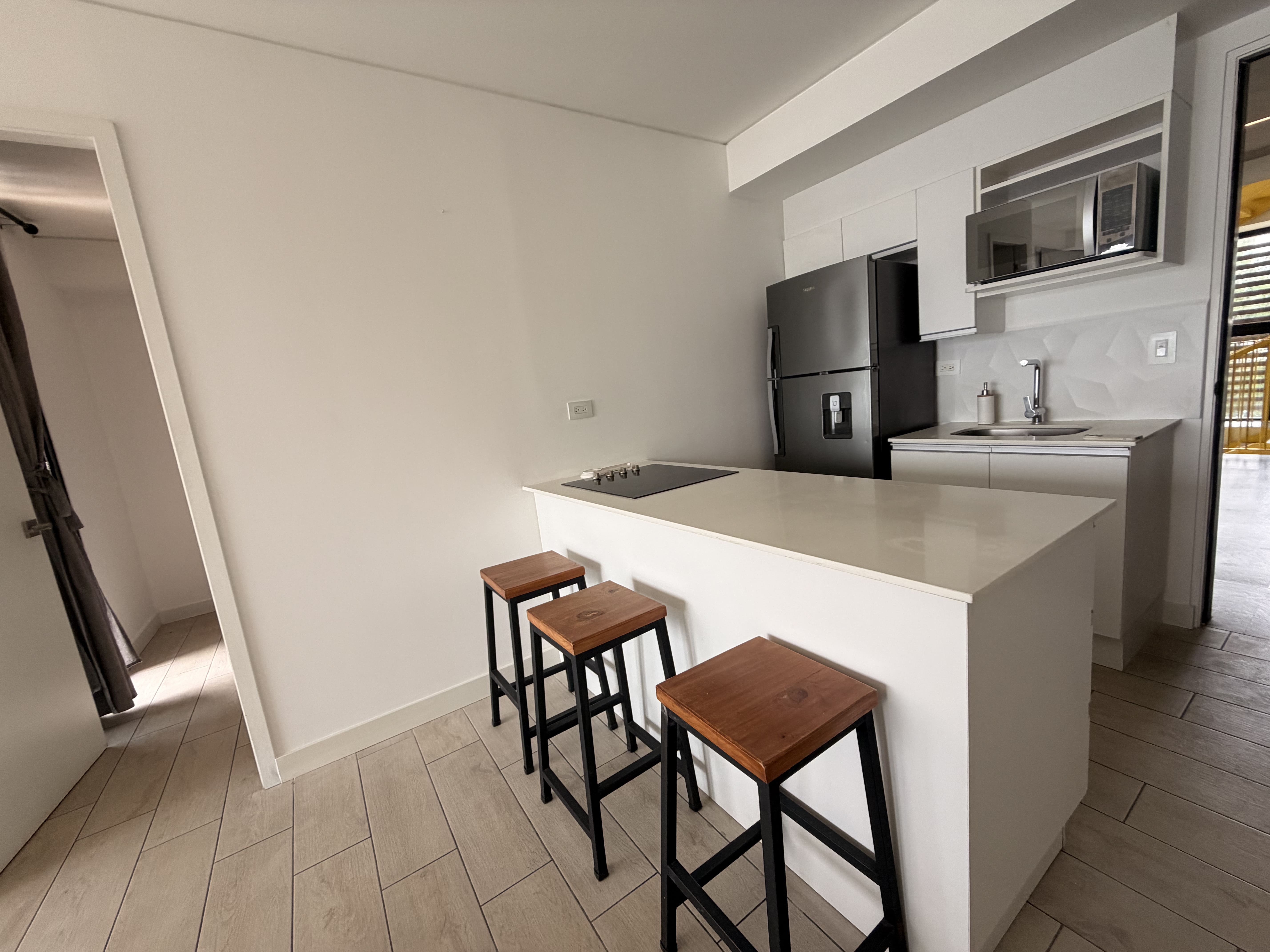 Apartamento en Alquiler Edificio Quo, zona 4 - Image 1