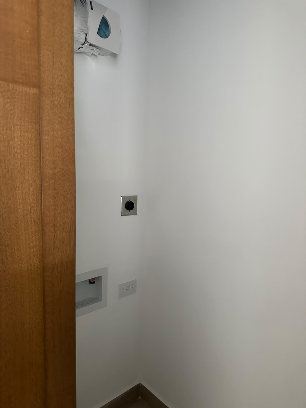 Apartamento en Alquiler Edificio Ferré Diez, zona 10 - Miniatura 8