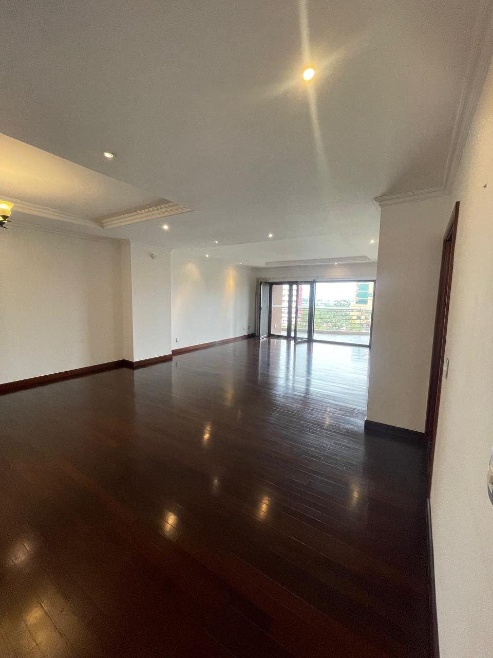 Apartamento en Alquiler Edificio Tadeus, zona 14 N6 - Miniatura 14
