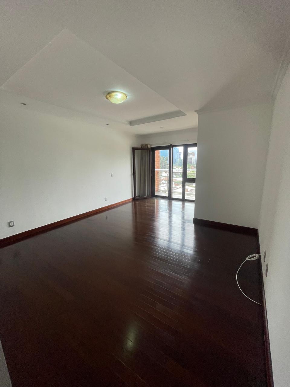 Apartamento en Alquiler Edificio Tadeus, zona 14 N6 - Miniatura 7