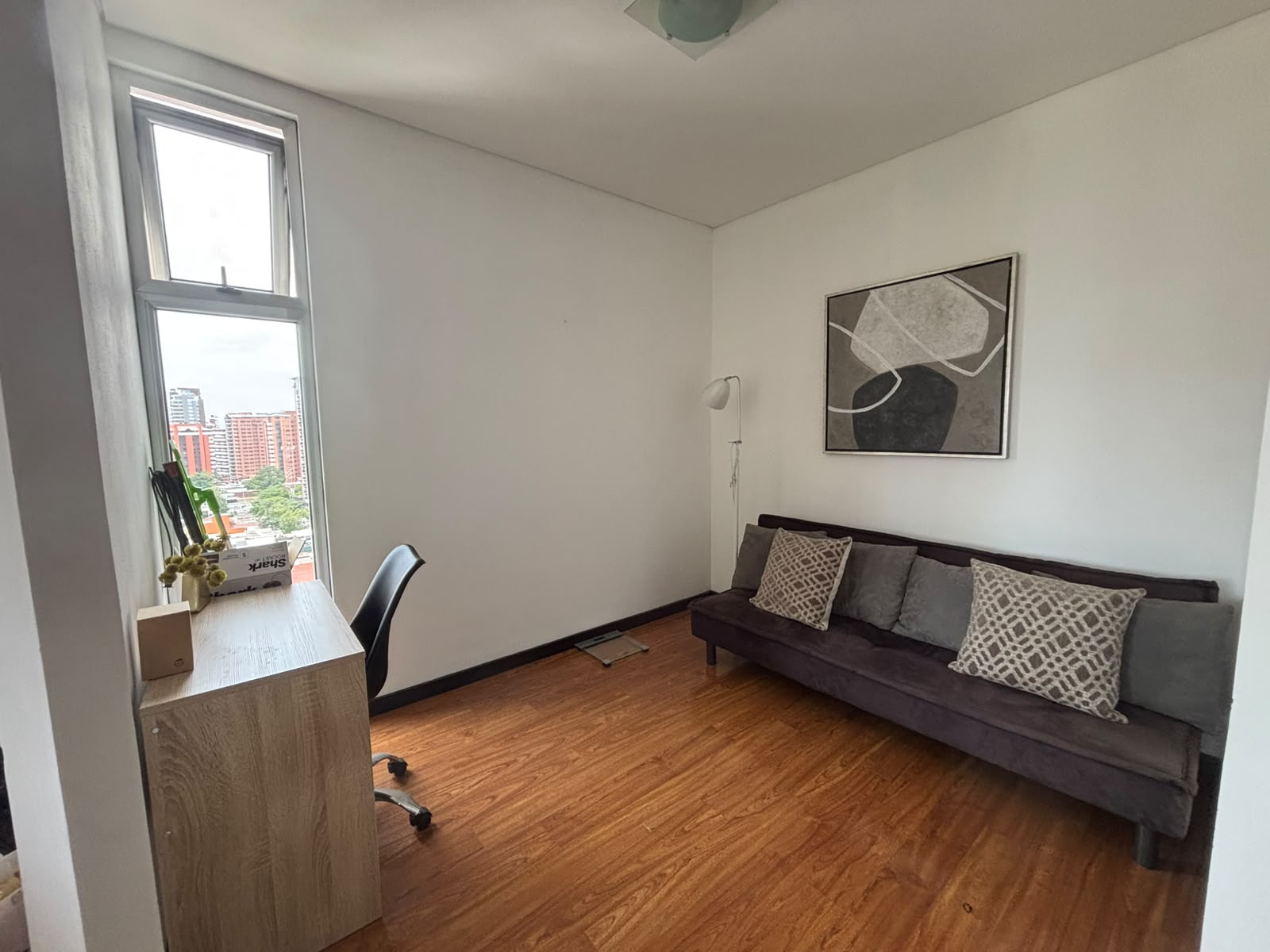 Apartamento en Alquiler Edificio Torre 14, zona 14 - Miniatura 5