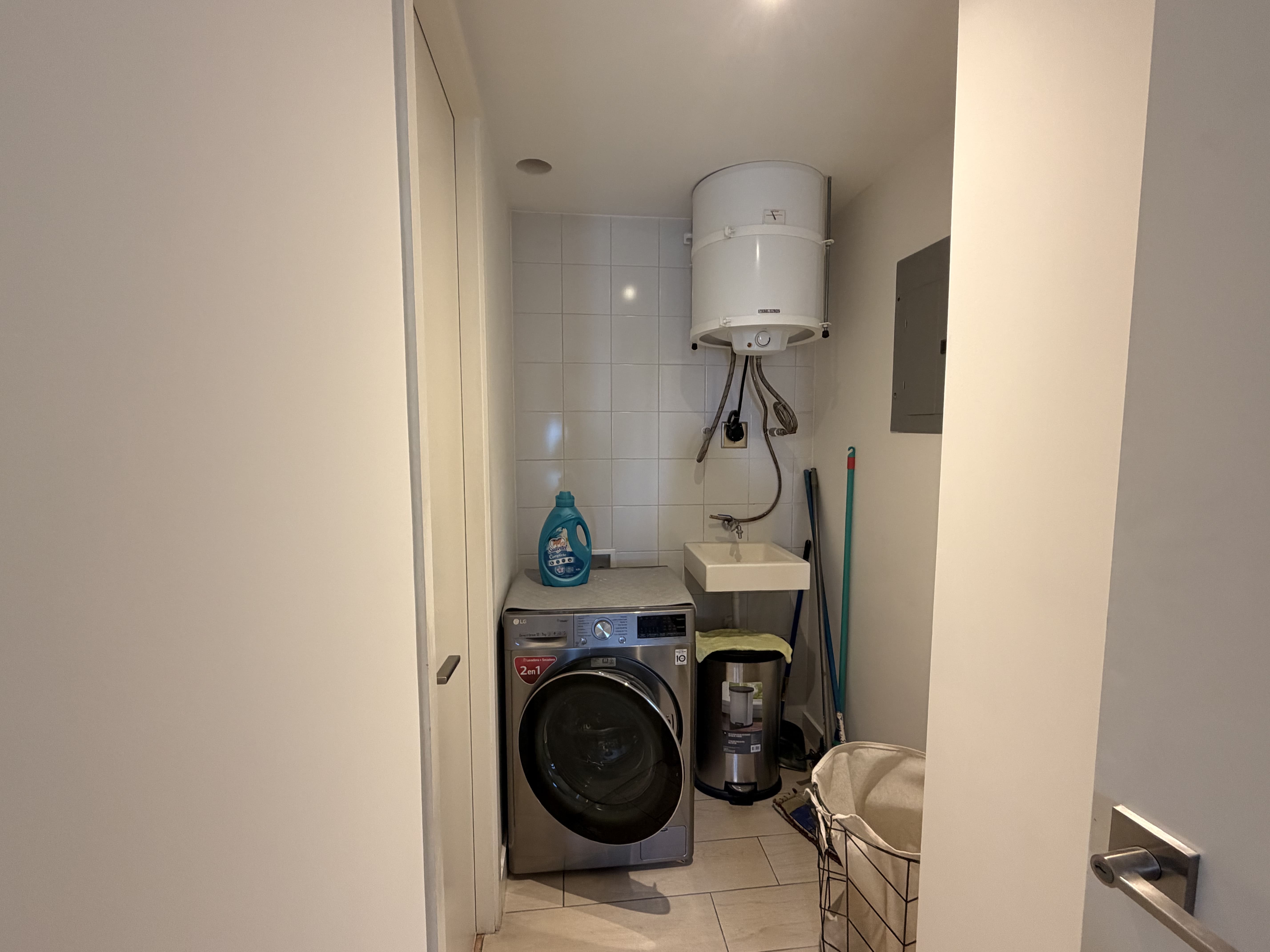 Apartamento en Alquiler Edificio Quo, zona 4 - Miniatura 11