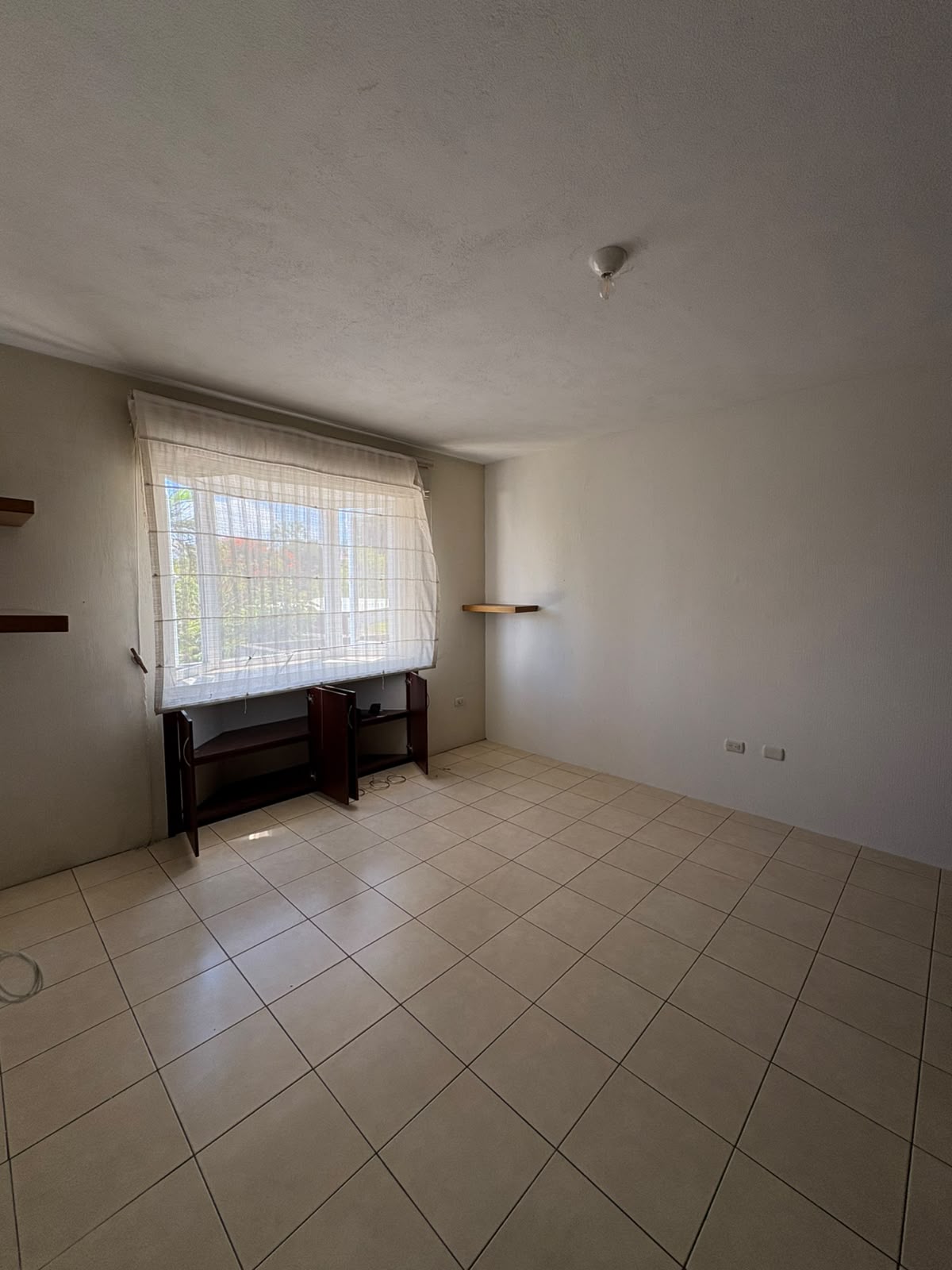 Casa en Alquiler Jardines de San Isidro, zona 16 - Miniatura 13