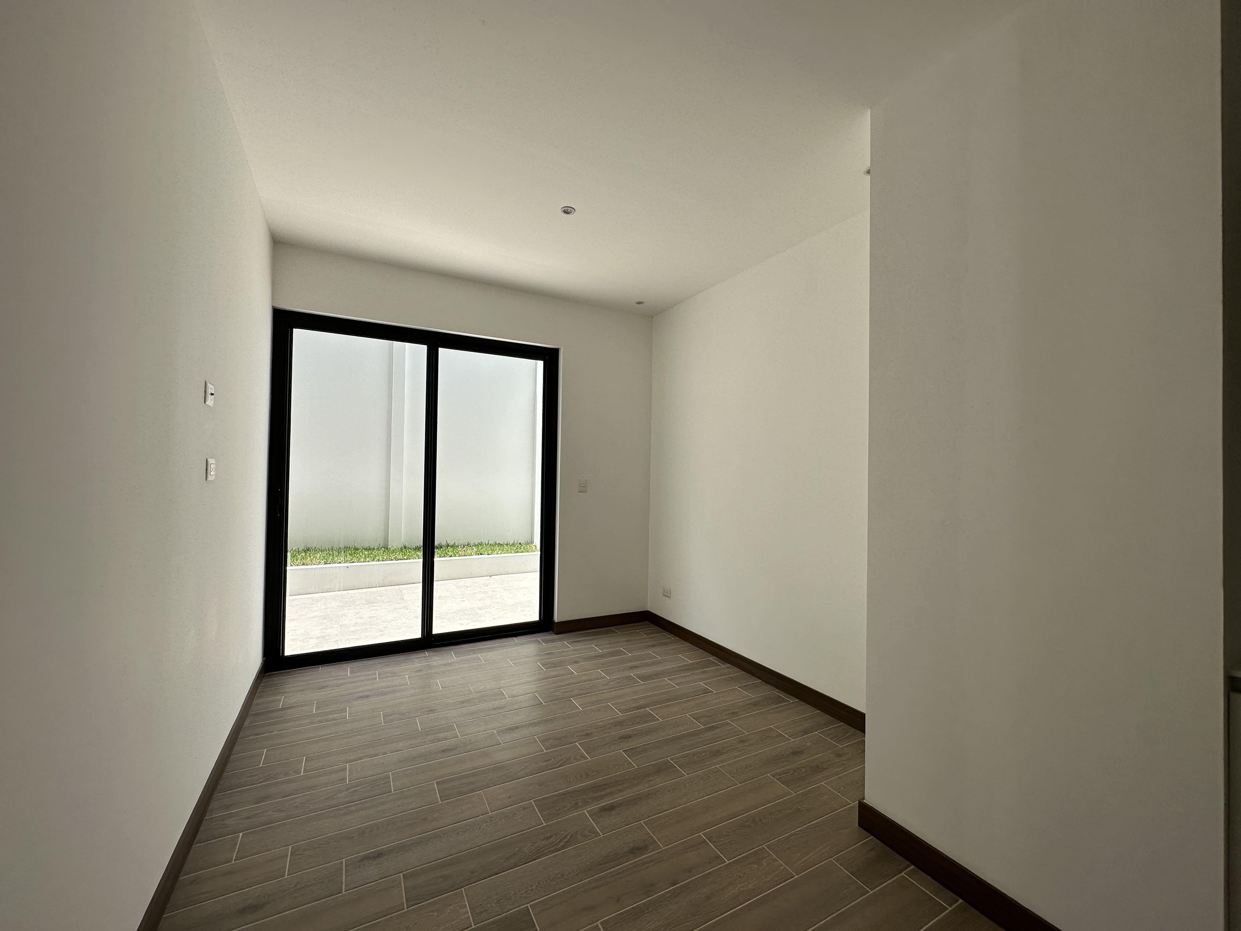 Apartamento en Alquiler Edificio Vila Catorce, zona 14 Guatemala - Miniatura 8