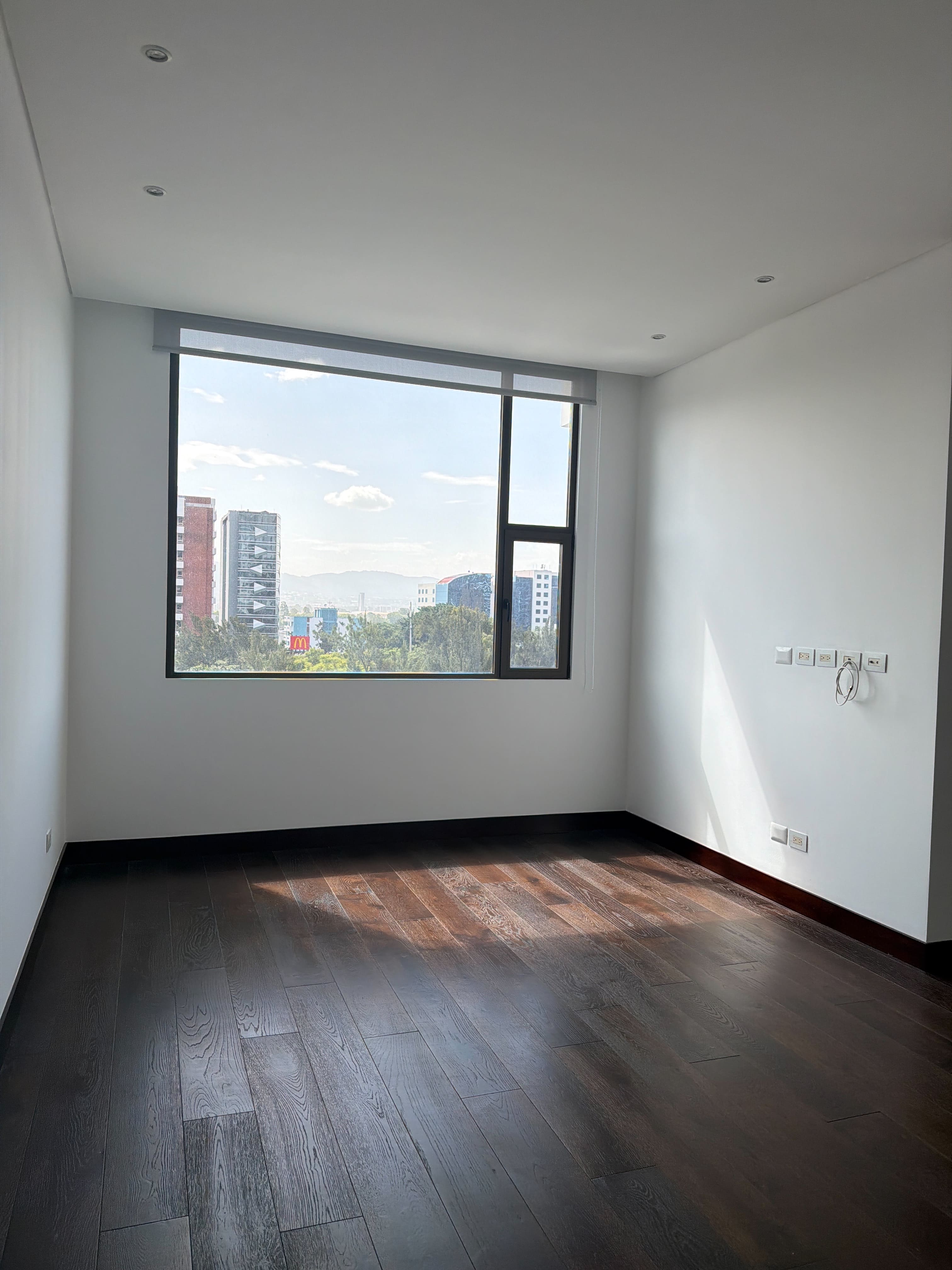 Apartamento en Venta / Alquiler Edificio Echo, zona 14 - Miniatura 7