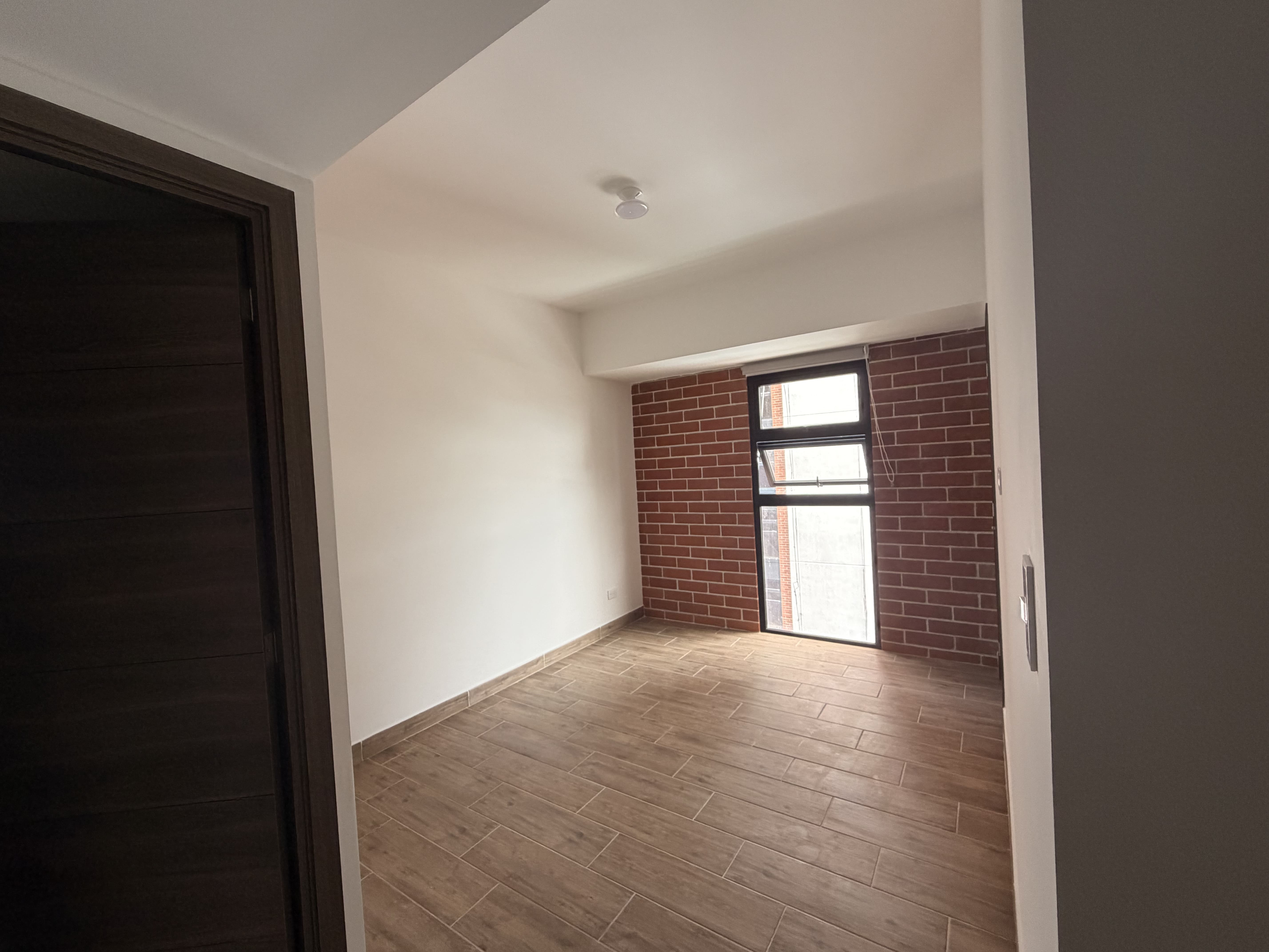 Apartamento en Alquiler Edificio Modra, zona 4 - Miniatura 11