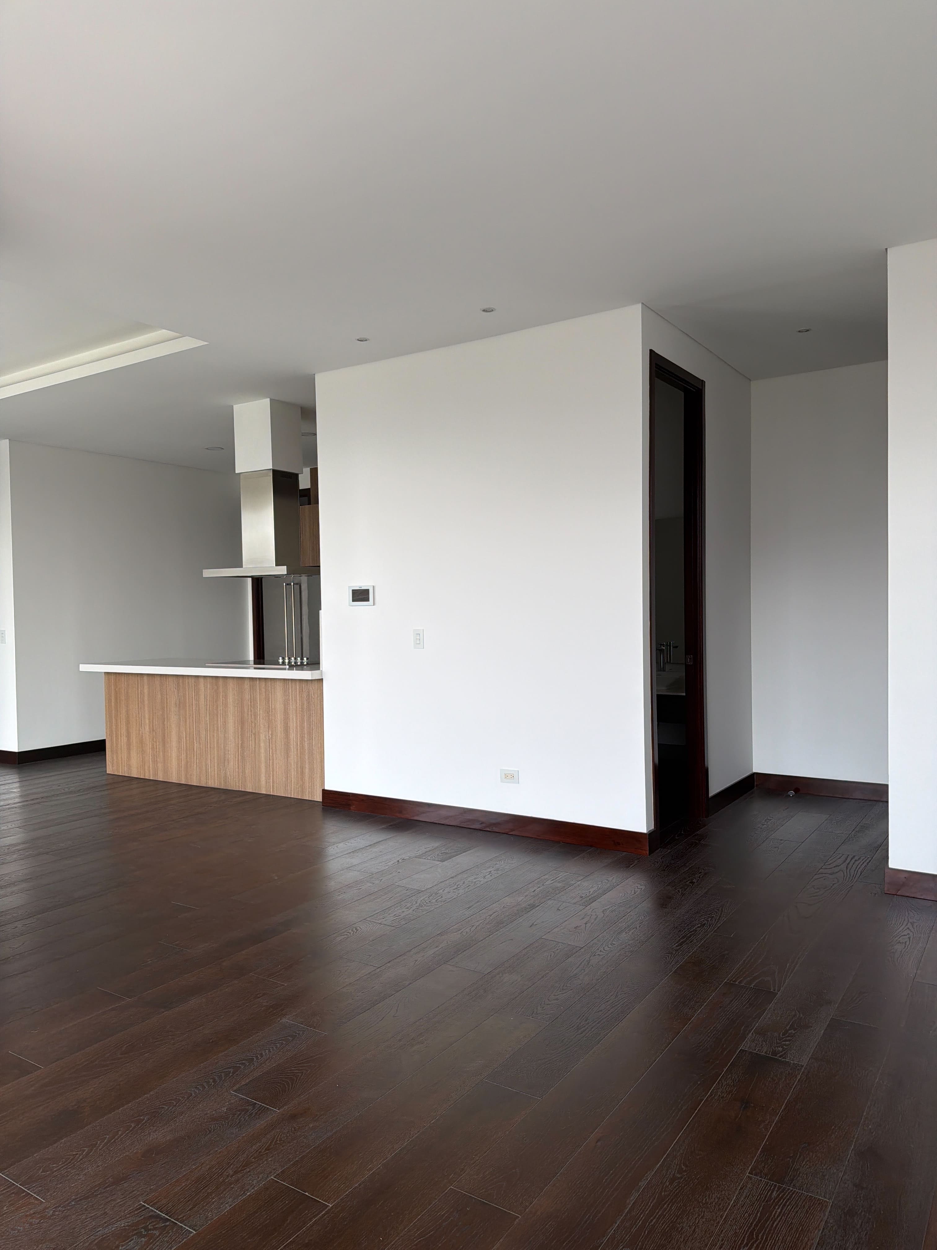 Apartamento en Venta / Alquiler Edificio Echo, zona 14 - Miniatura 4