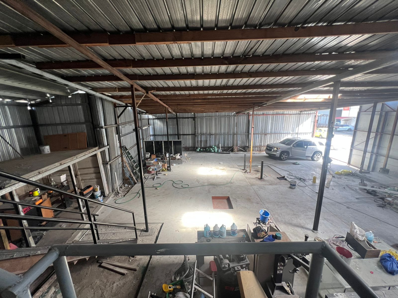 Se Alquila Bodega con Oficina en Llano Bonito 4