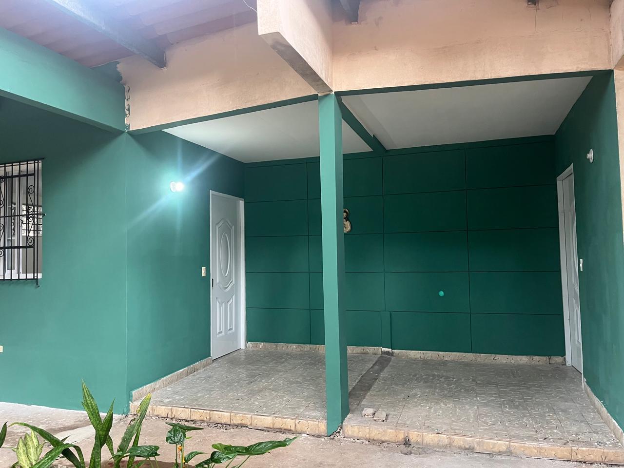 CASA PARA LA VENTA EN VILLAS DEL GOLF CARRASQUILLA