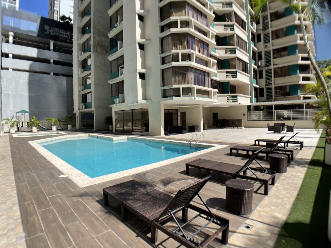 APARTAMENTO EN ALQUILER – PH Twin Towers