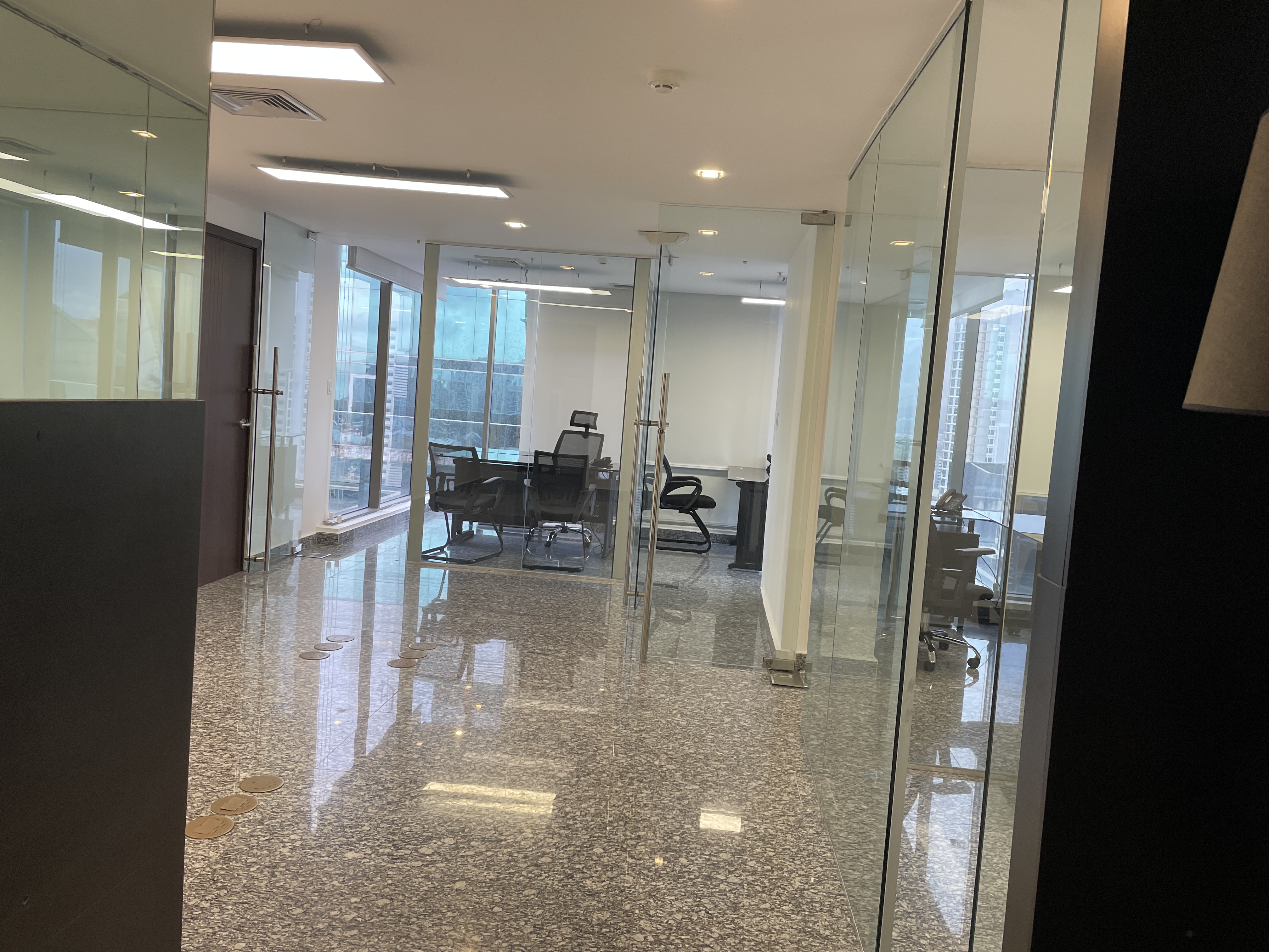 Oficina amoblada en Alquiler, Obarrio - Ph Twist Tower 4