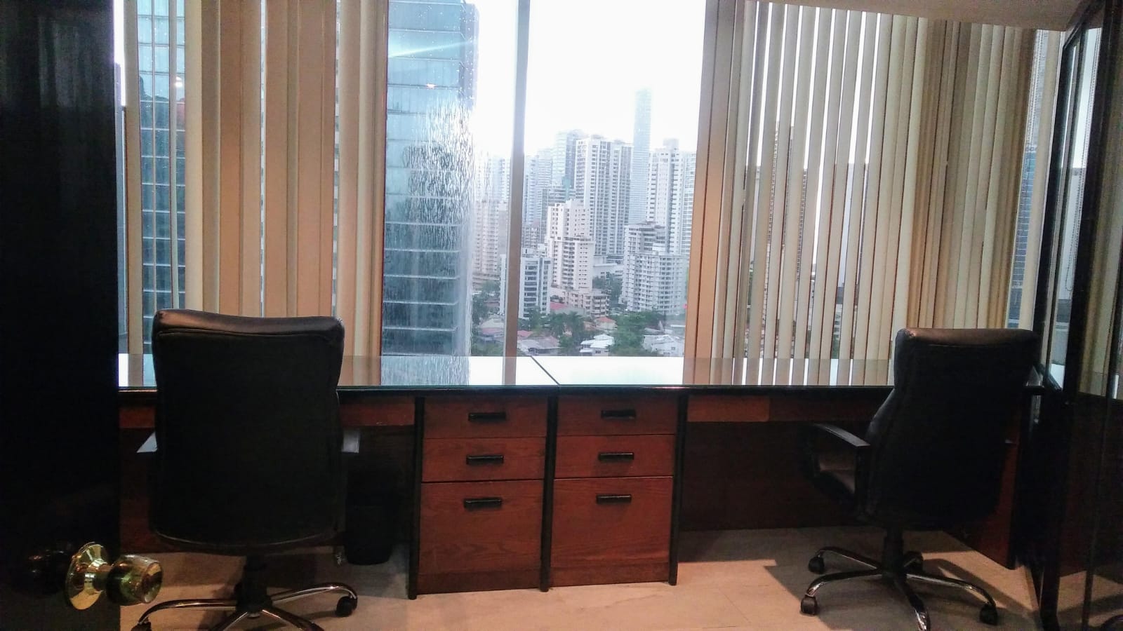 OFICINA DE LUJO EN ALQUILER - TORRE ADVANCE 5