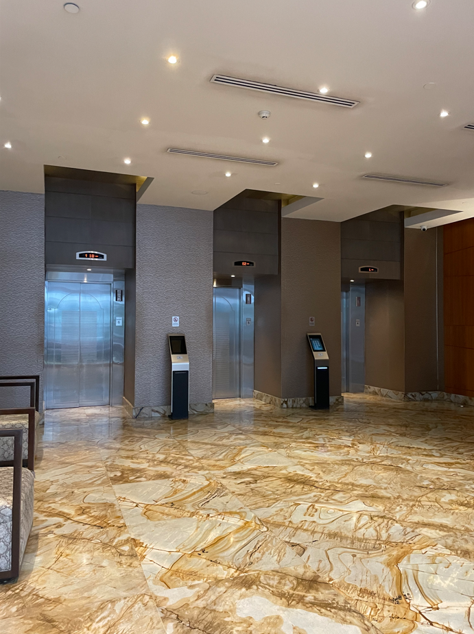 OFICINA EN ALQUILER – PH Twist Tower 