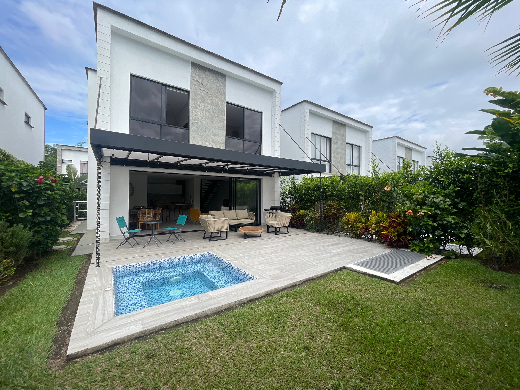 Casa Campestre en Venta - Lagos de Iraka