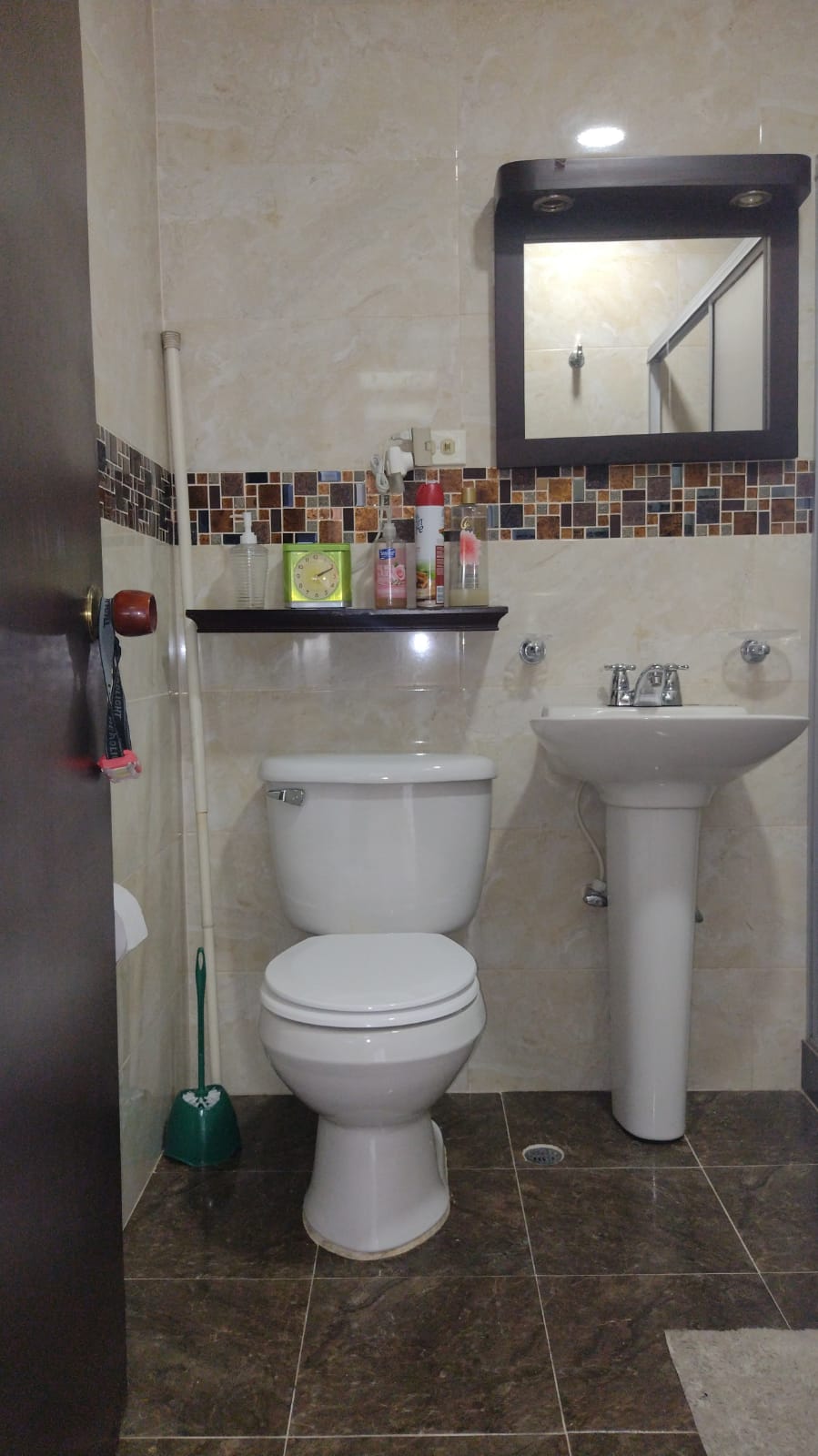 SE VENDE CASA BARRIO SANTA ISABEL