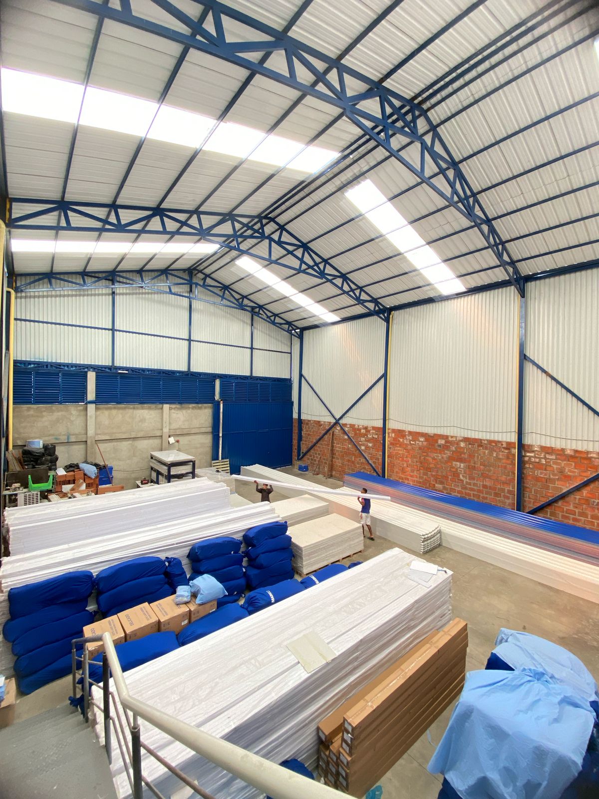 SE VENDE BODEGA DE 861MTS EN EL TRONCAL